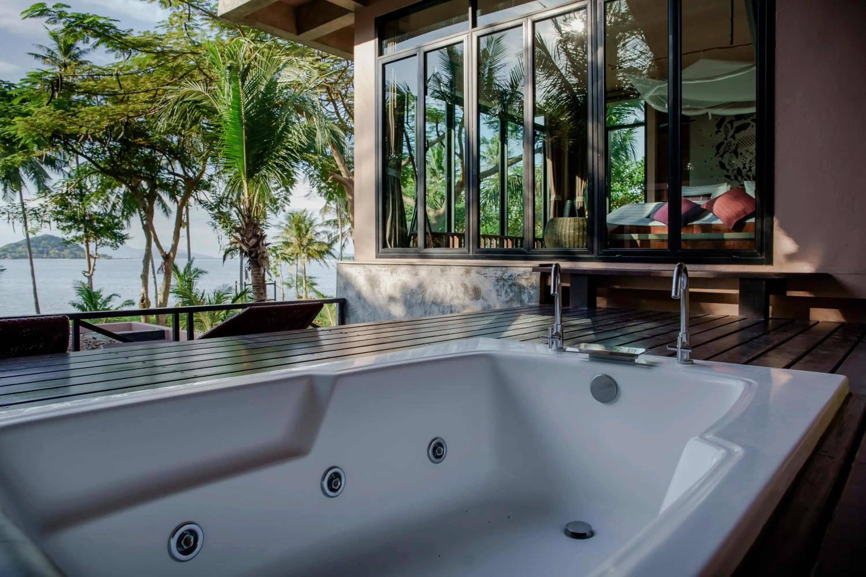 Balcony/Terrace in Seavana Koh Mak Beach Resort