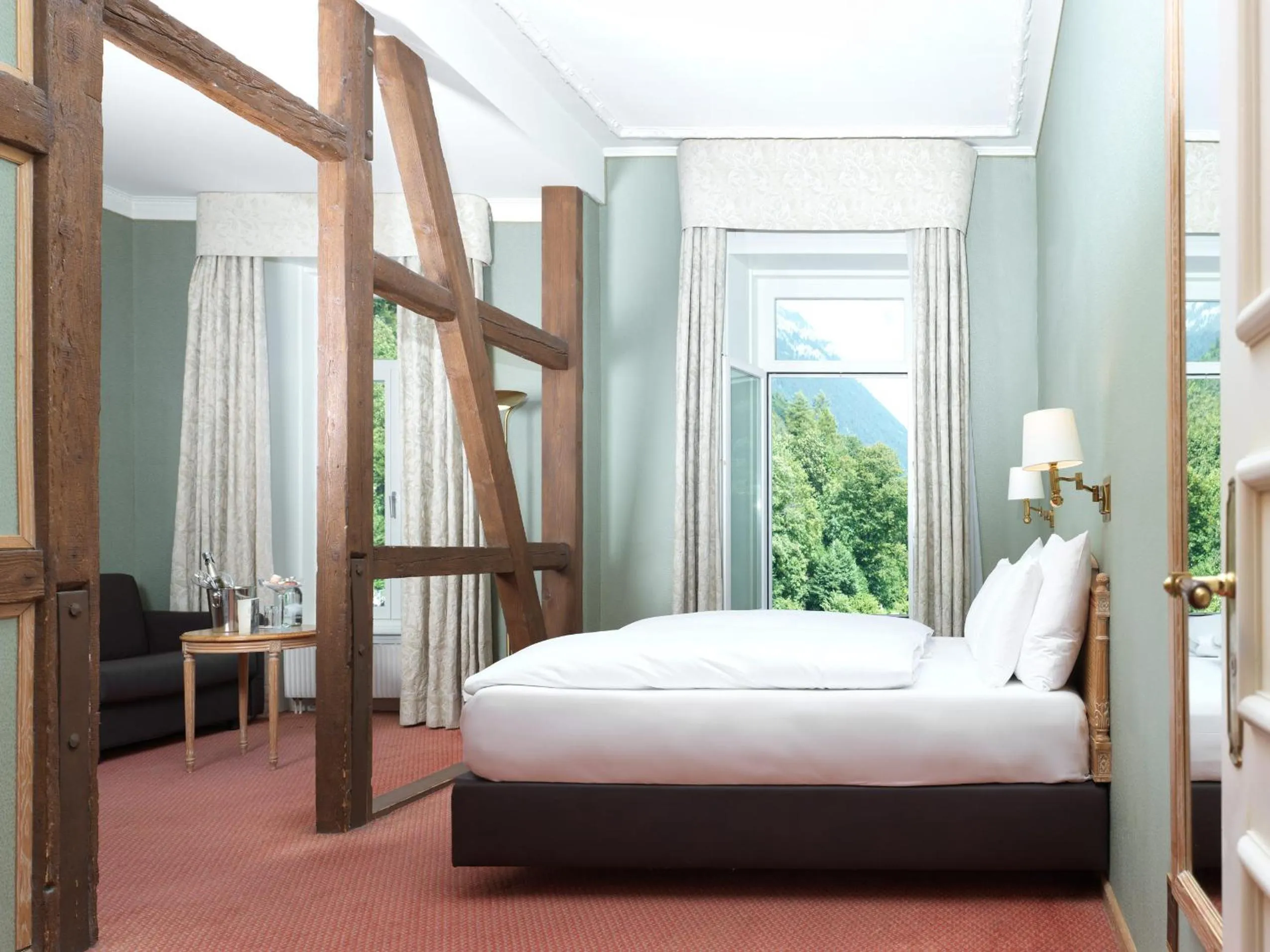 Bed in Grand Hotel Beau Rivage Interlaken