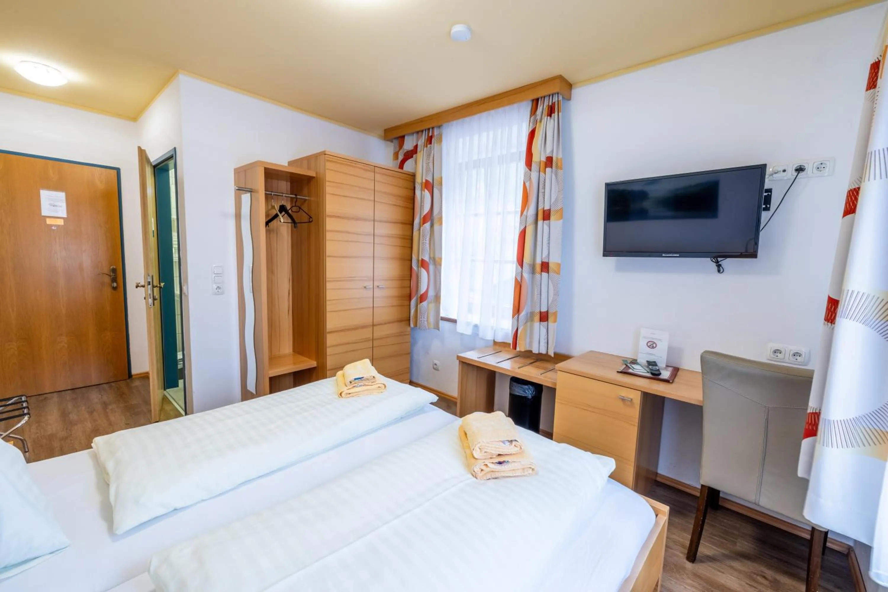 Photo of the whole room, Bed in Egidiwirt Murau