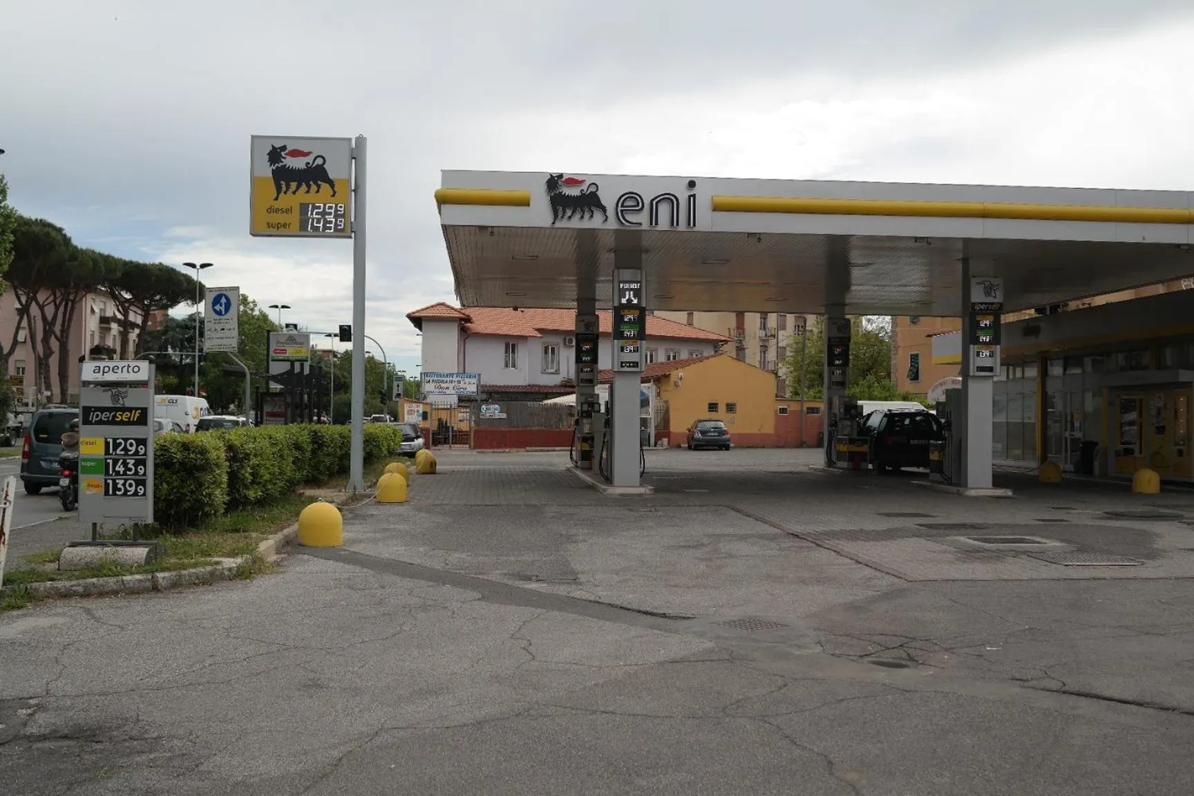 Property building in Hotel Houston Livorno - Struttura Esclusivamente Turistica - Not for Business or Workers