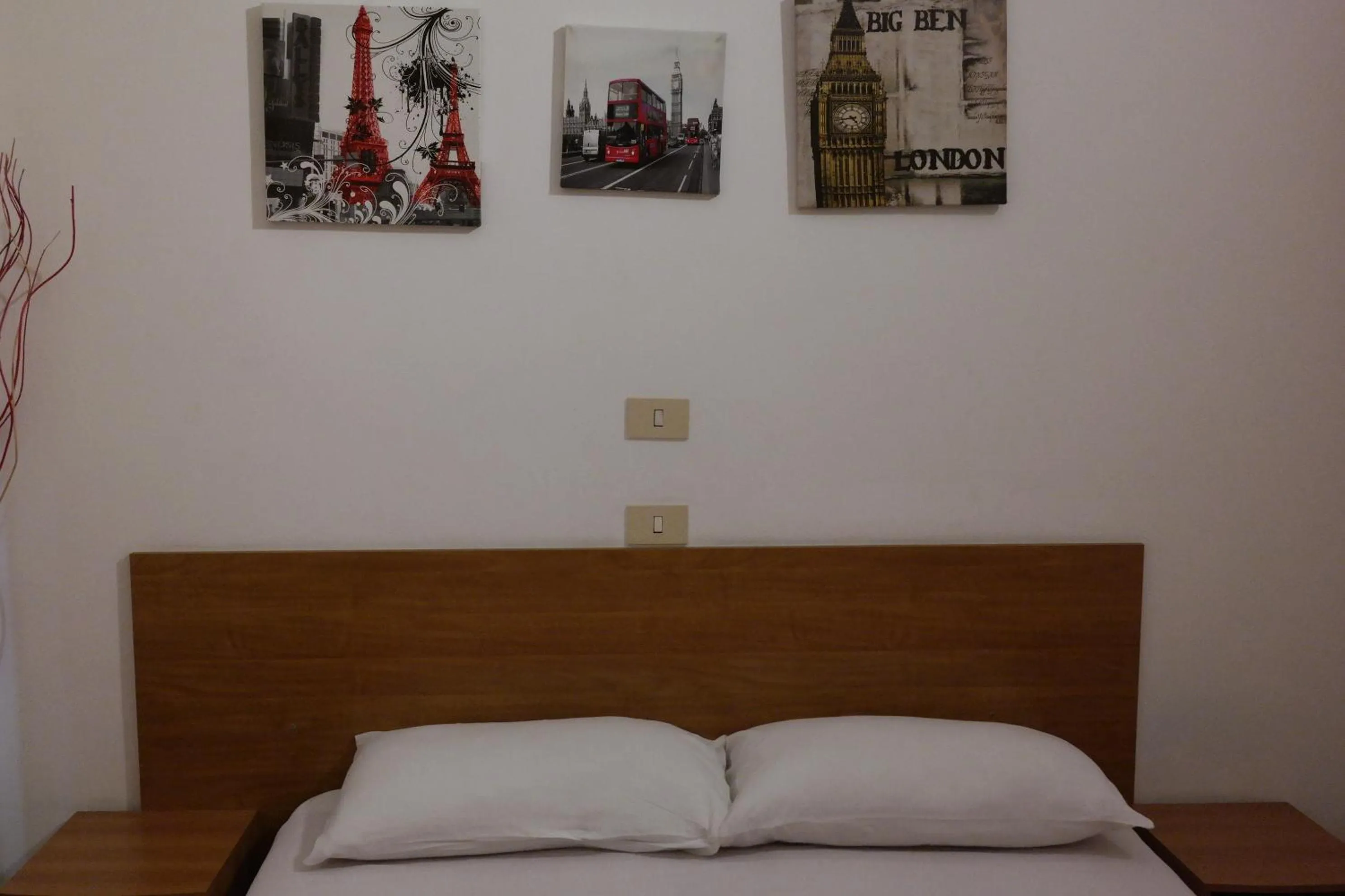 Photo of the whole room, Bed in Hotel Houston Livorno - Struttura Esclusivamente Turistica - Not for Business or Workers