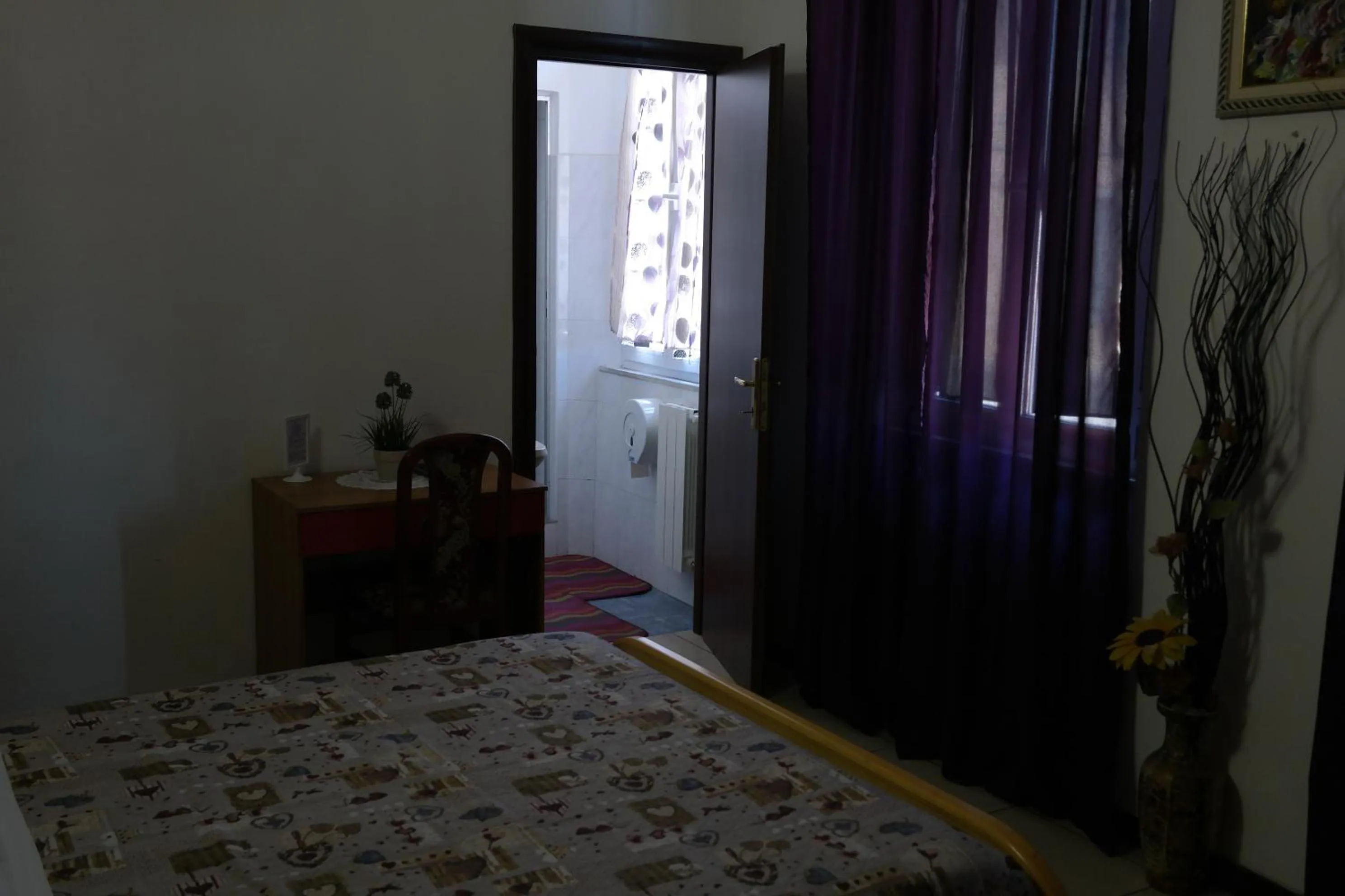 Photo of the whole room, Bed in Hotel Houston Livorno - Struttura Esclusivamente Turistica - Not for Business or Workers