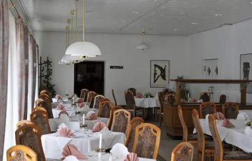 Restaurant/places to eat in Waldschlößchen