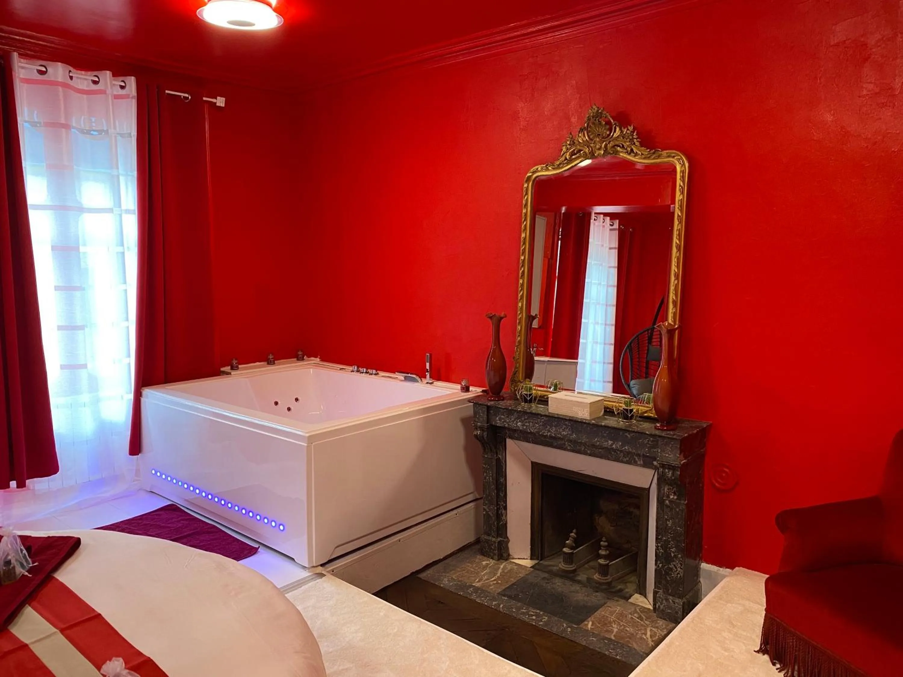 Bed in LE CHARME DE ST PIERRE