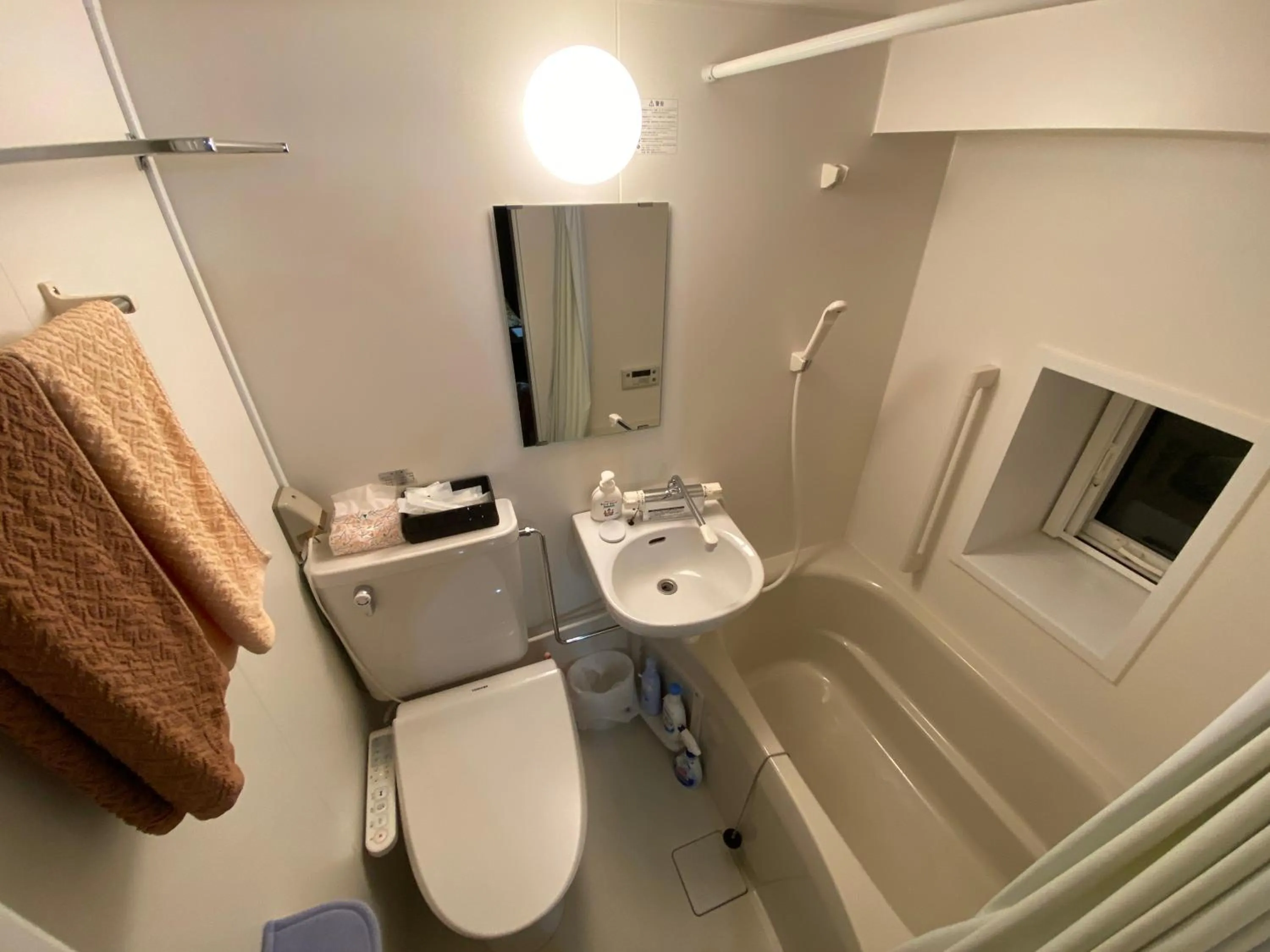 Bathroom in Hotel EL Shinjuku 6