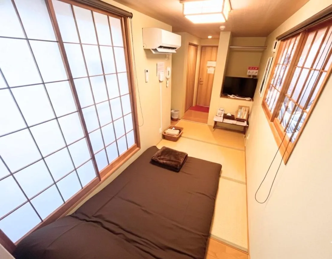 Bed in Hotel EL Shinjuku 6