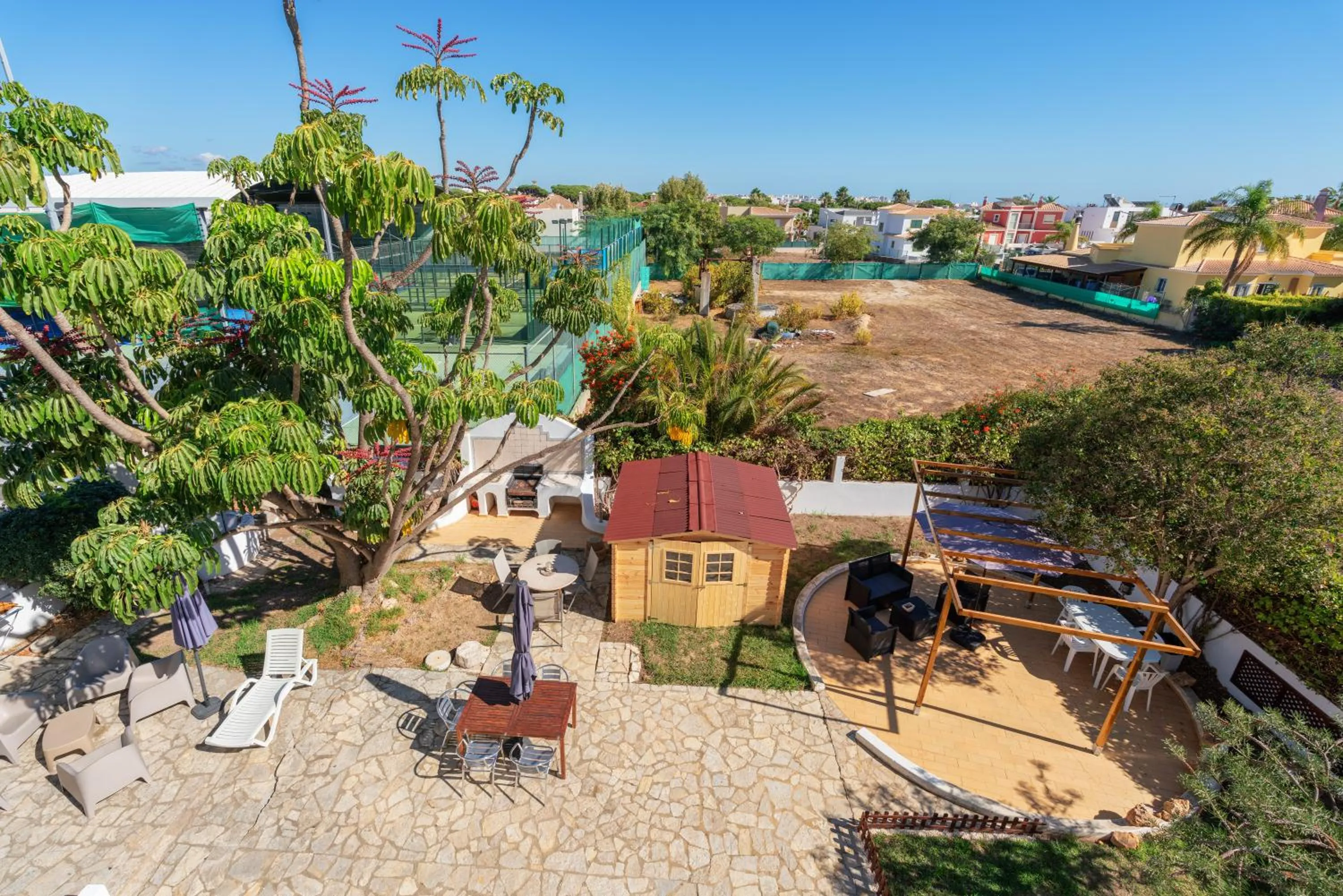 Blife Sun Hostel & Rooms