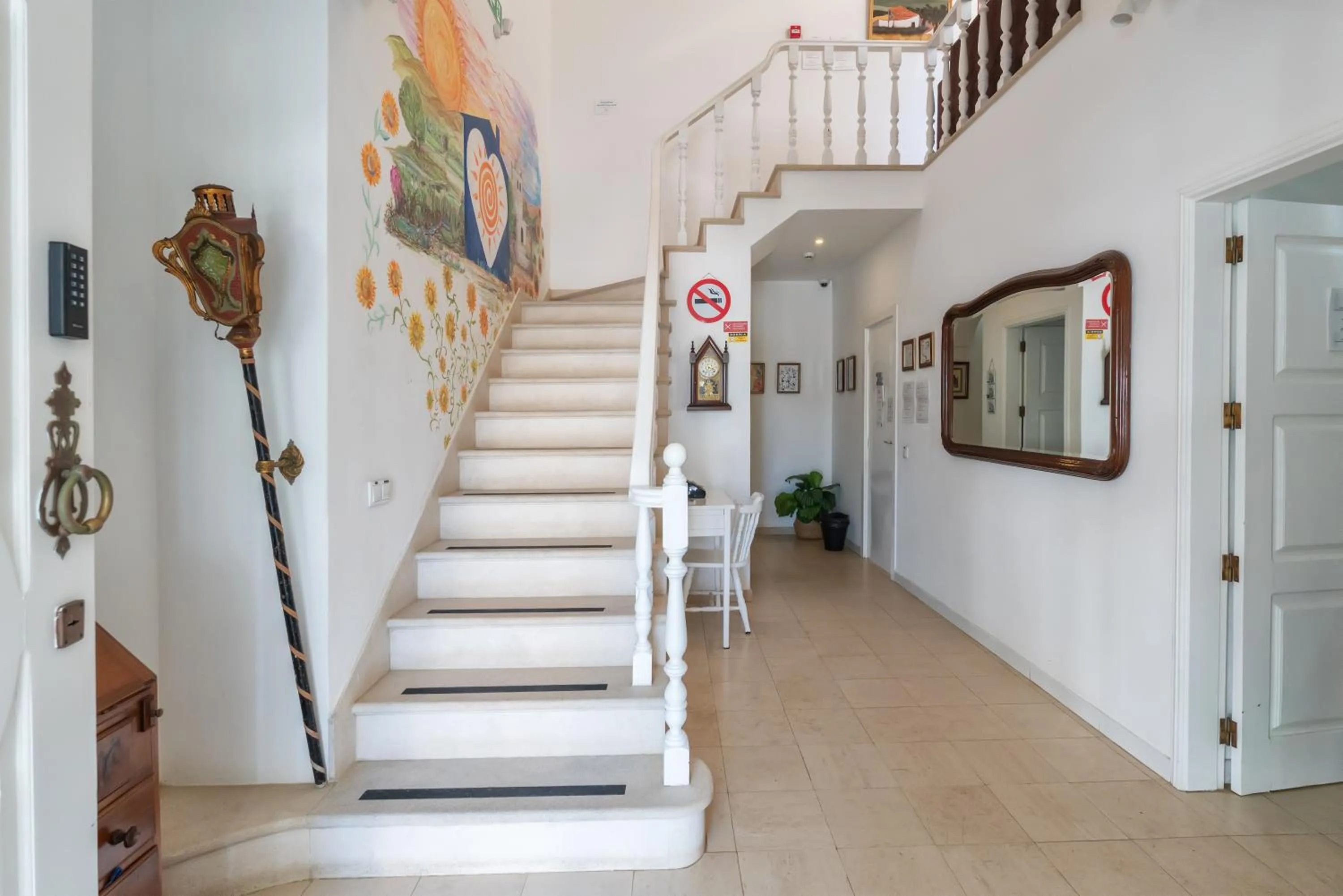 Blife Sun Hostel & Rooms