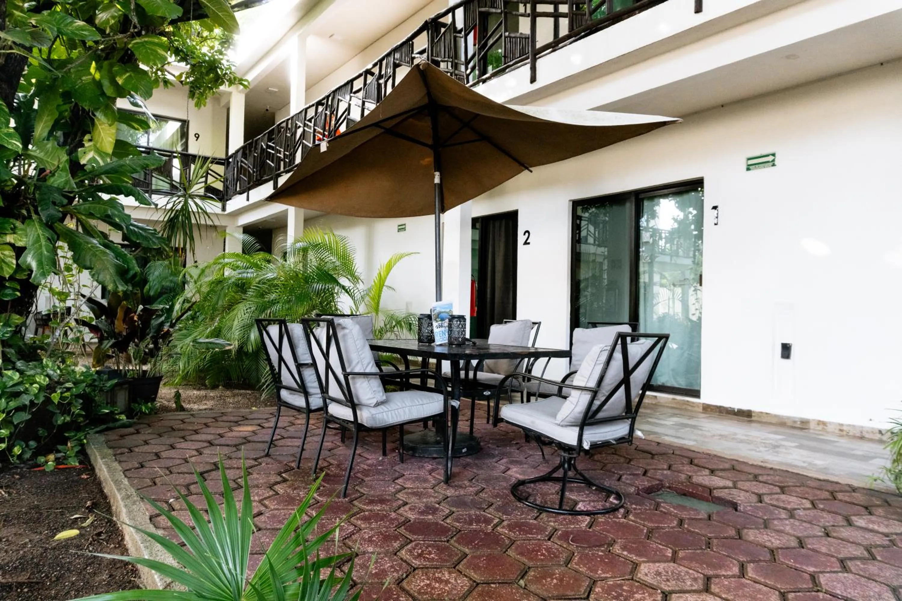 Patio in Hotel Brisas Bacalar