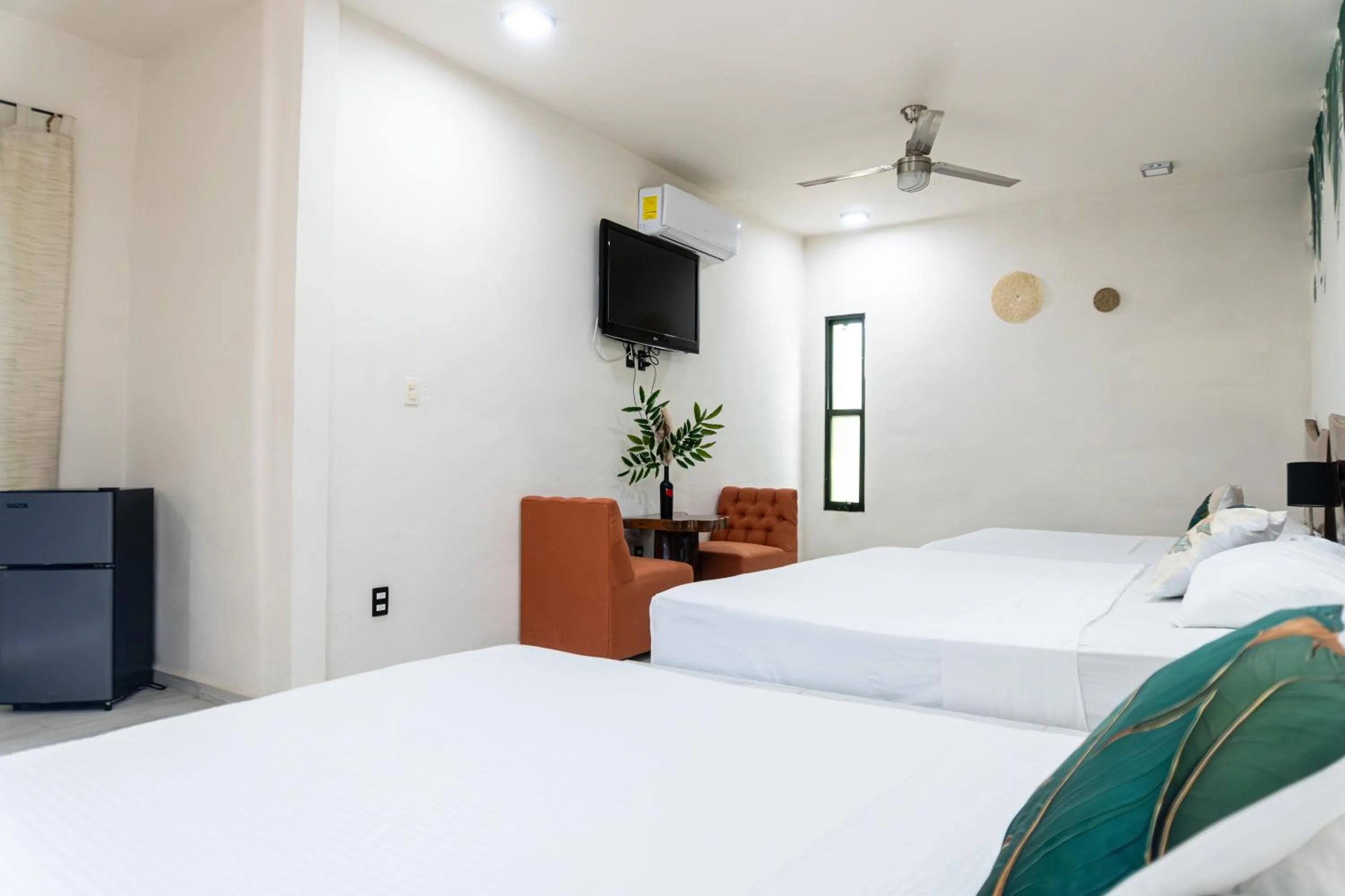 Photo of the whole room in Hotel Brisas Bacalar