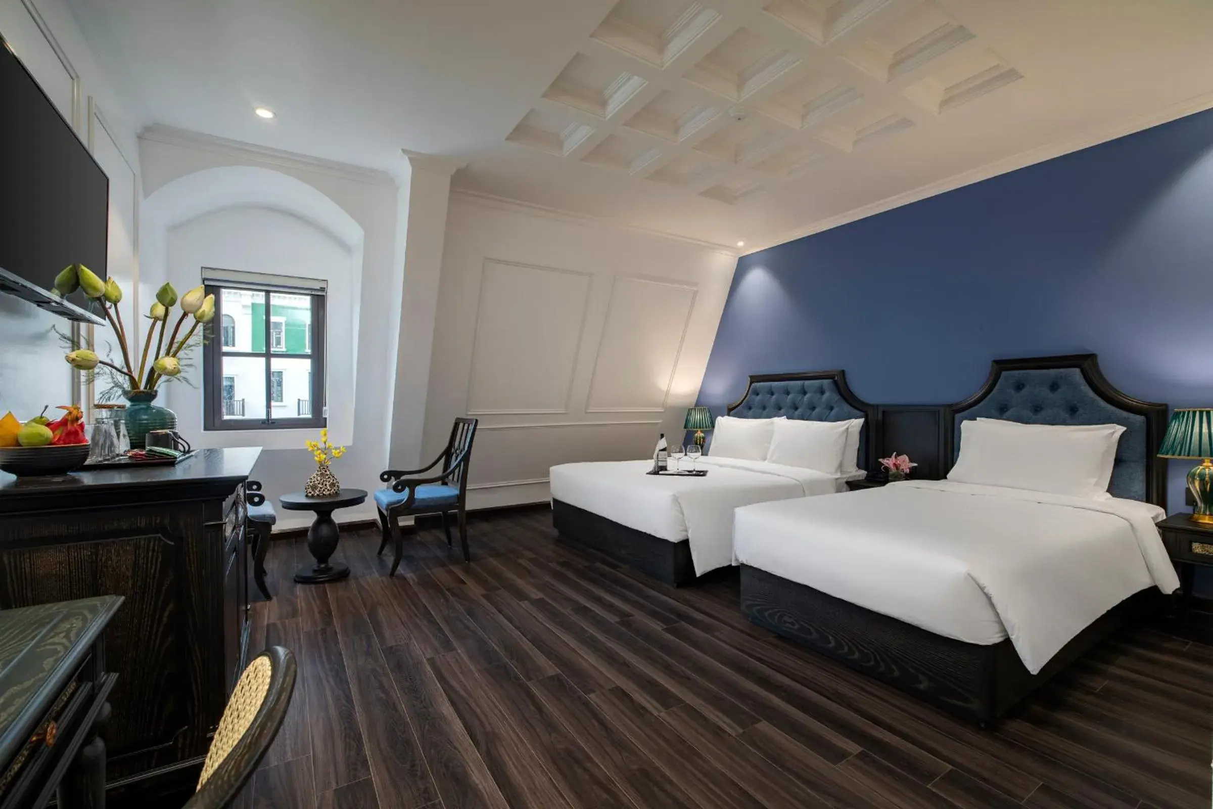 Family Suite With Quiet View in Ha Long Essence Hotel Family Suite With Quiet View in Ha Long Essence Hotel