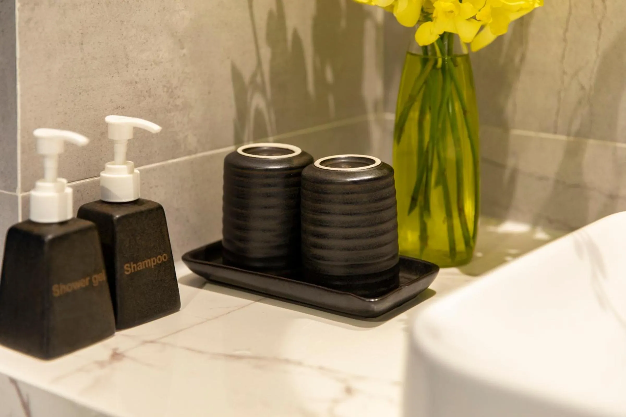 Shower in Ha Long Essence Hotel