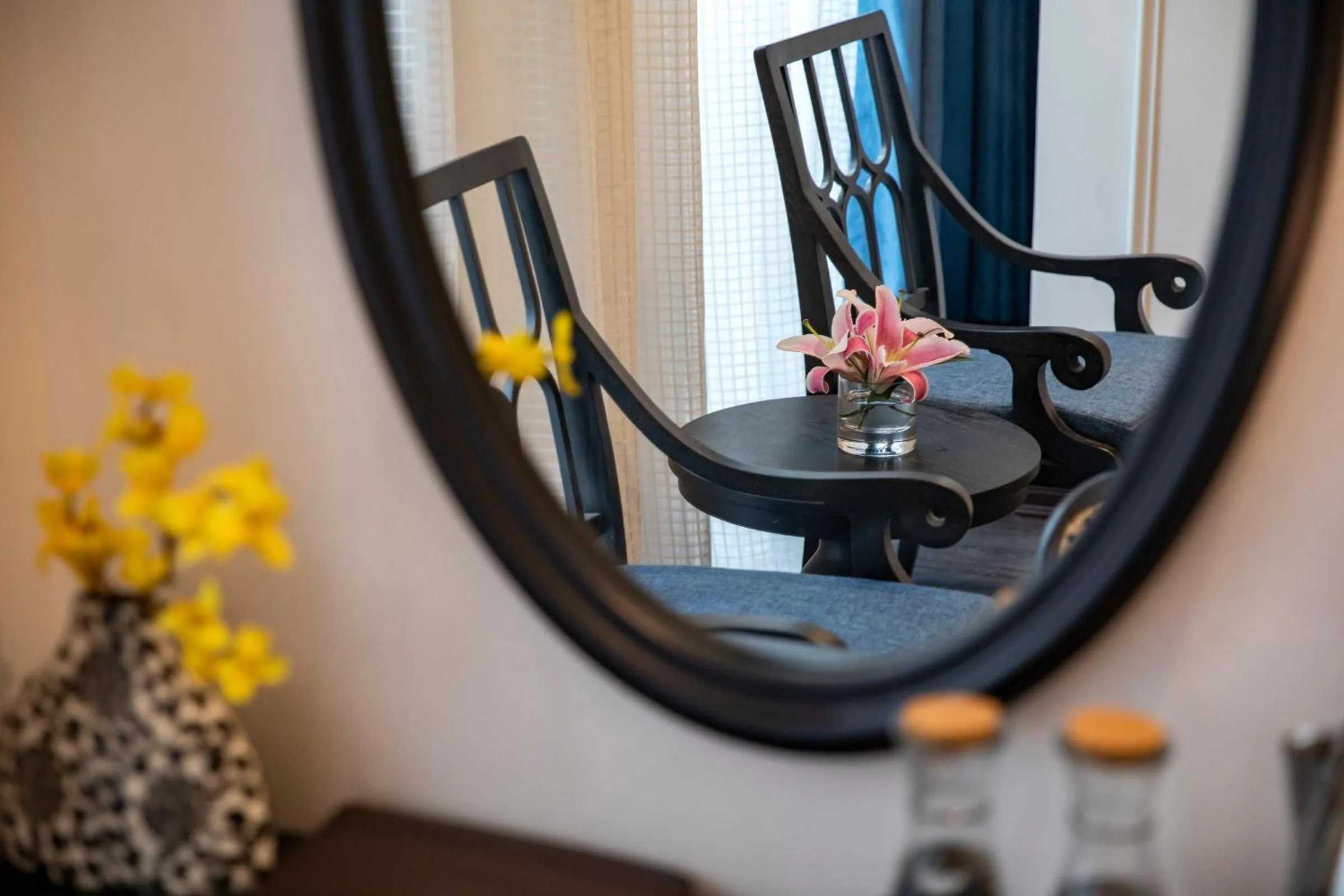 Property building in Ha Long Essence Hotel