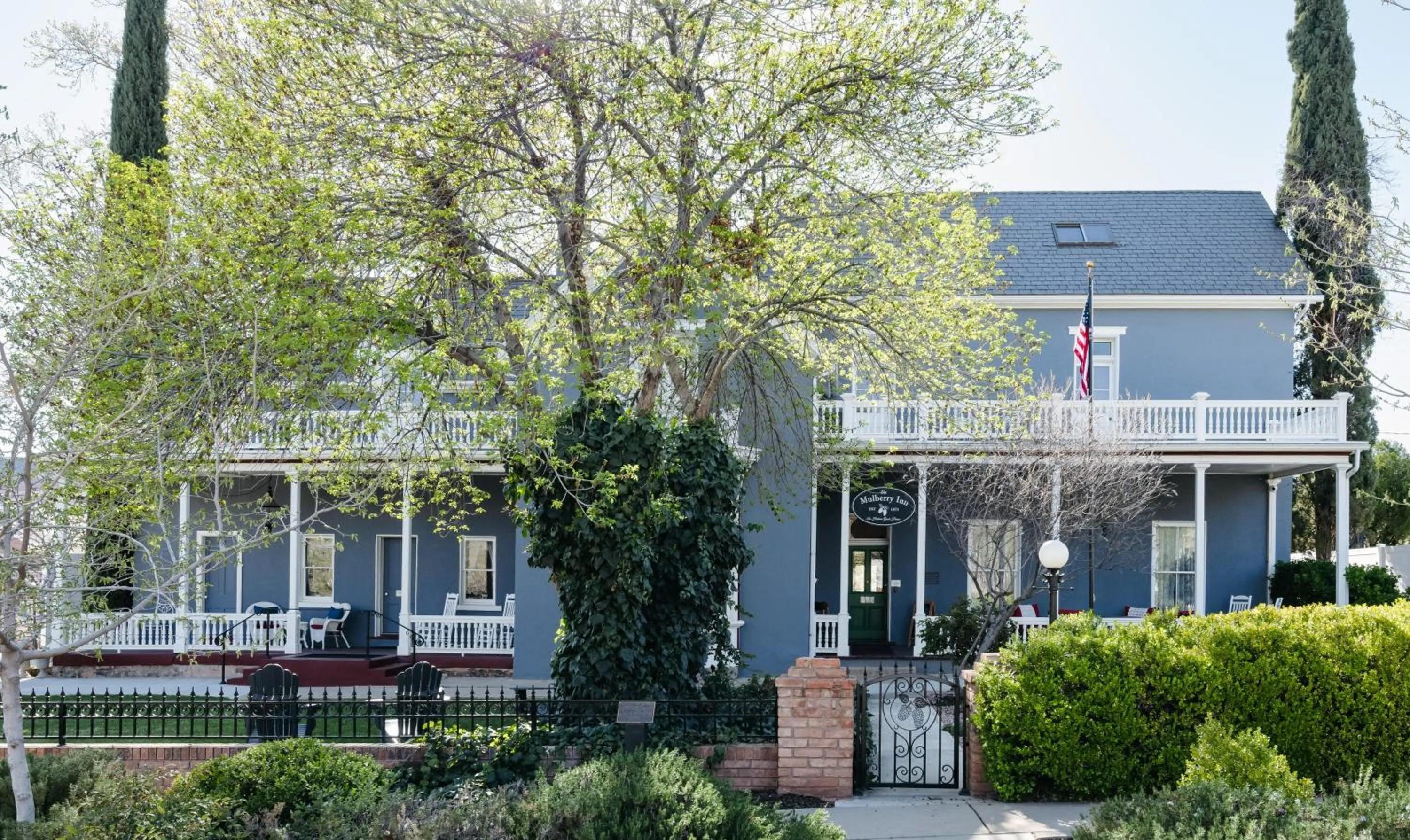 Property building in The Mulberry Inn -An Historic Bed and Breakfast