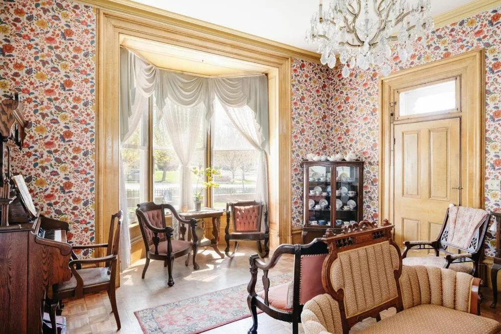 Living room in The Mulberry Inn -An Historic Bed and Breakfast
