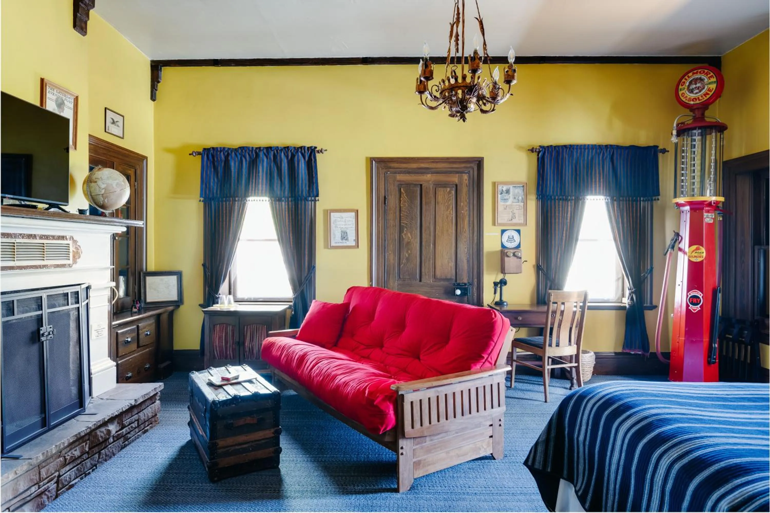 Photo of the whole room in The Mulberry Inn -An Historic Bed and Breakfast