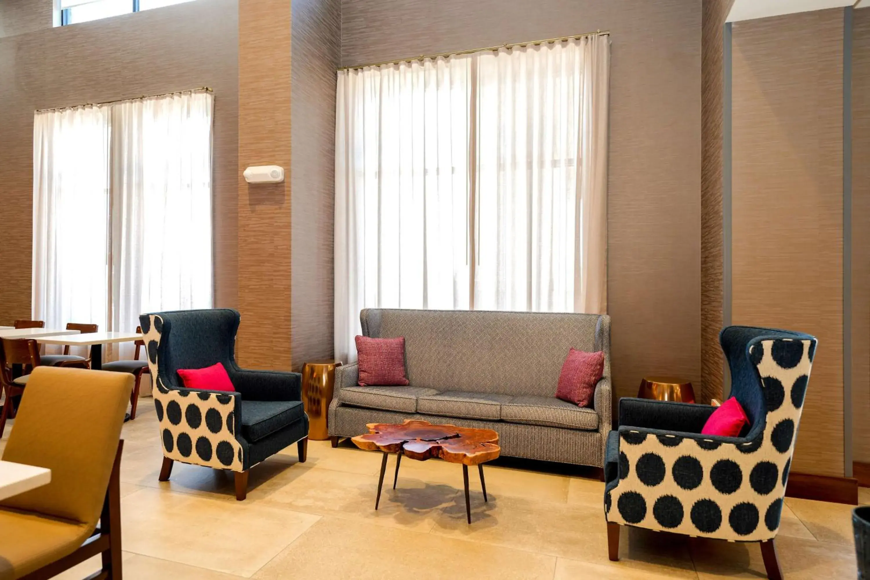 Lobby or reception in Hampton Inn & Suites Aurora South, Co Lobby or reception in Hampton Inn & Suites Aurora South, Co