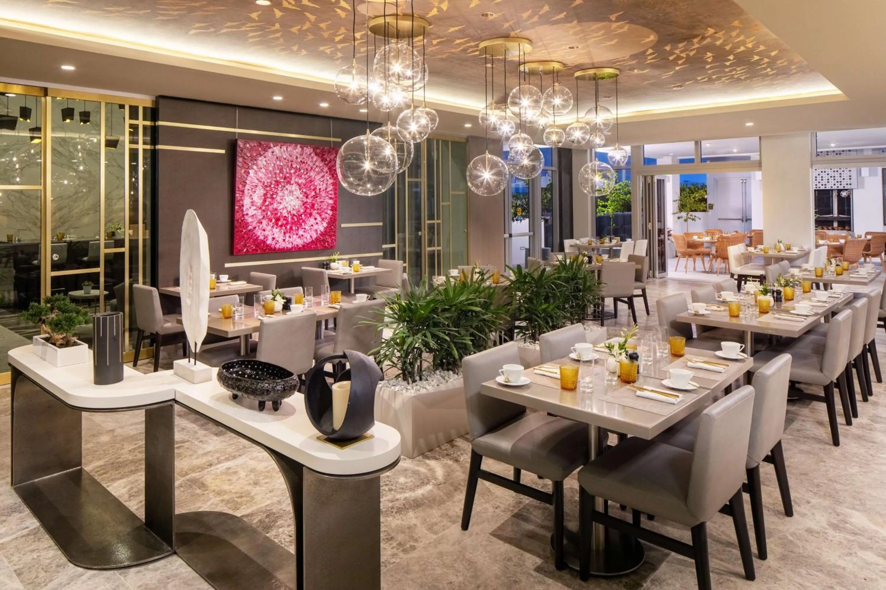 Restaurant/places to eat in Hilton Miami Aventura
