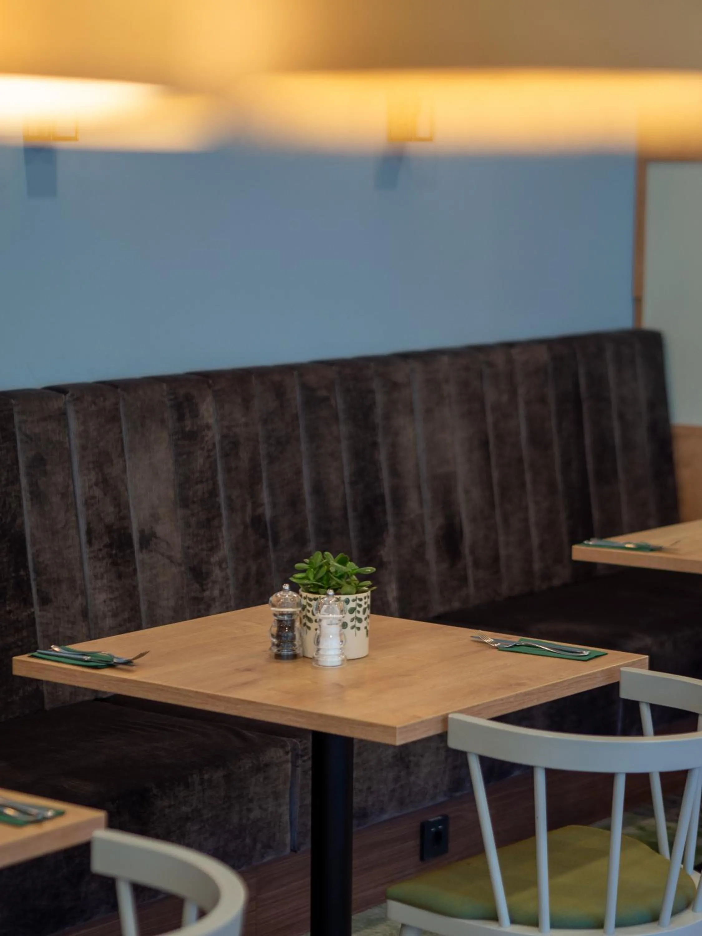 Restaurant/places to eat in Hilton Garden Inn Munich Messe