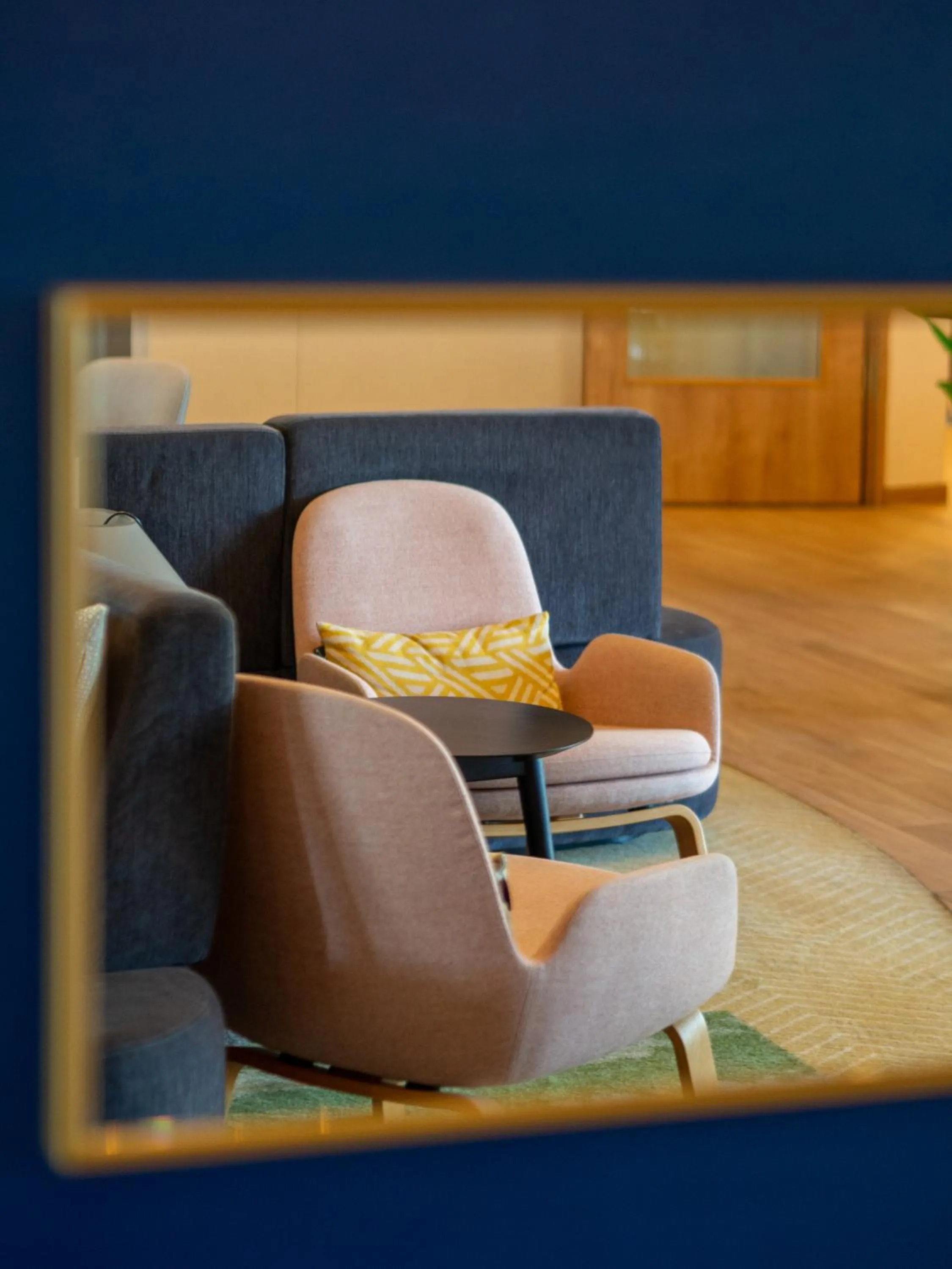 Living room in Hilton Garden Inn Munich Messe