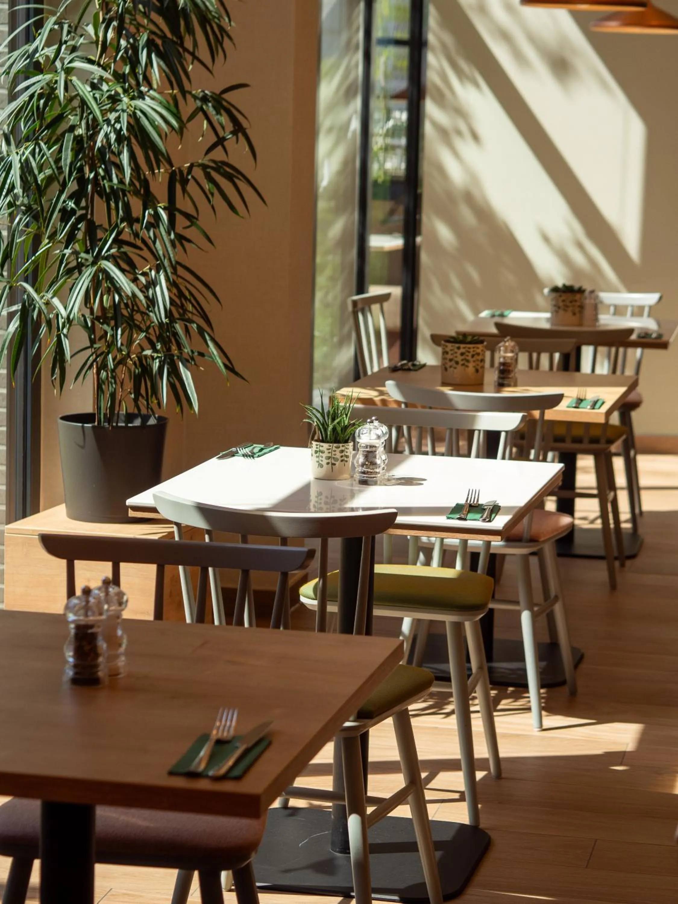 Restaurant/places to eat in Hilton Garden Inn Munich Messe