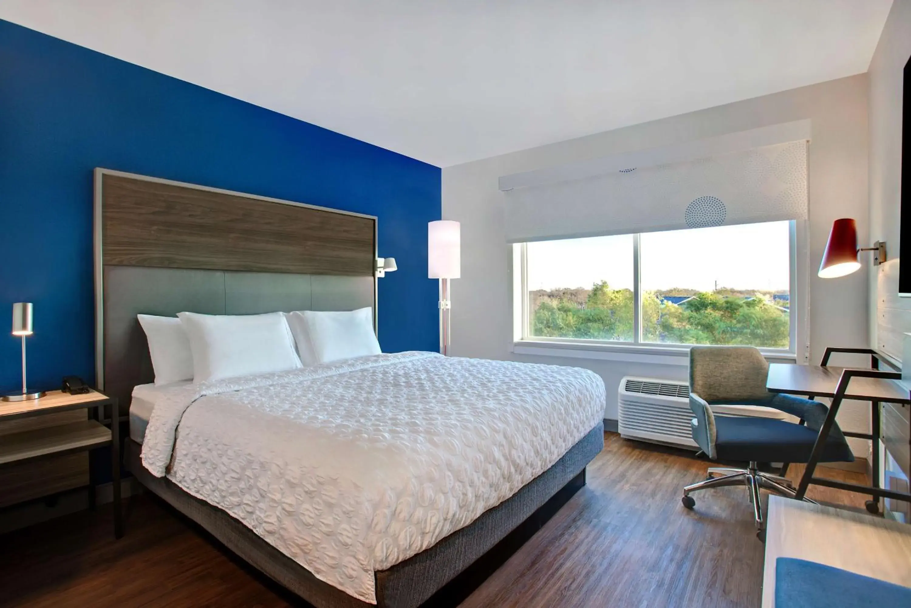 Bedroom, Bed in Tru By Hilton Northlake Fort Worth, Tx Bedroom, Bed in Tru By Hilton Northlake Fort Worth, Tx