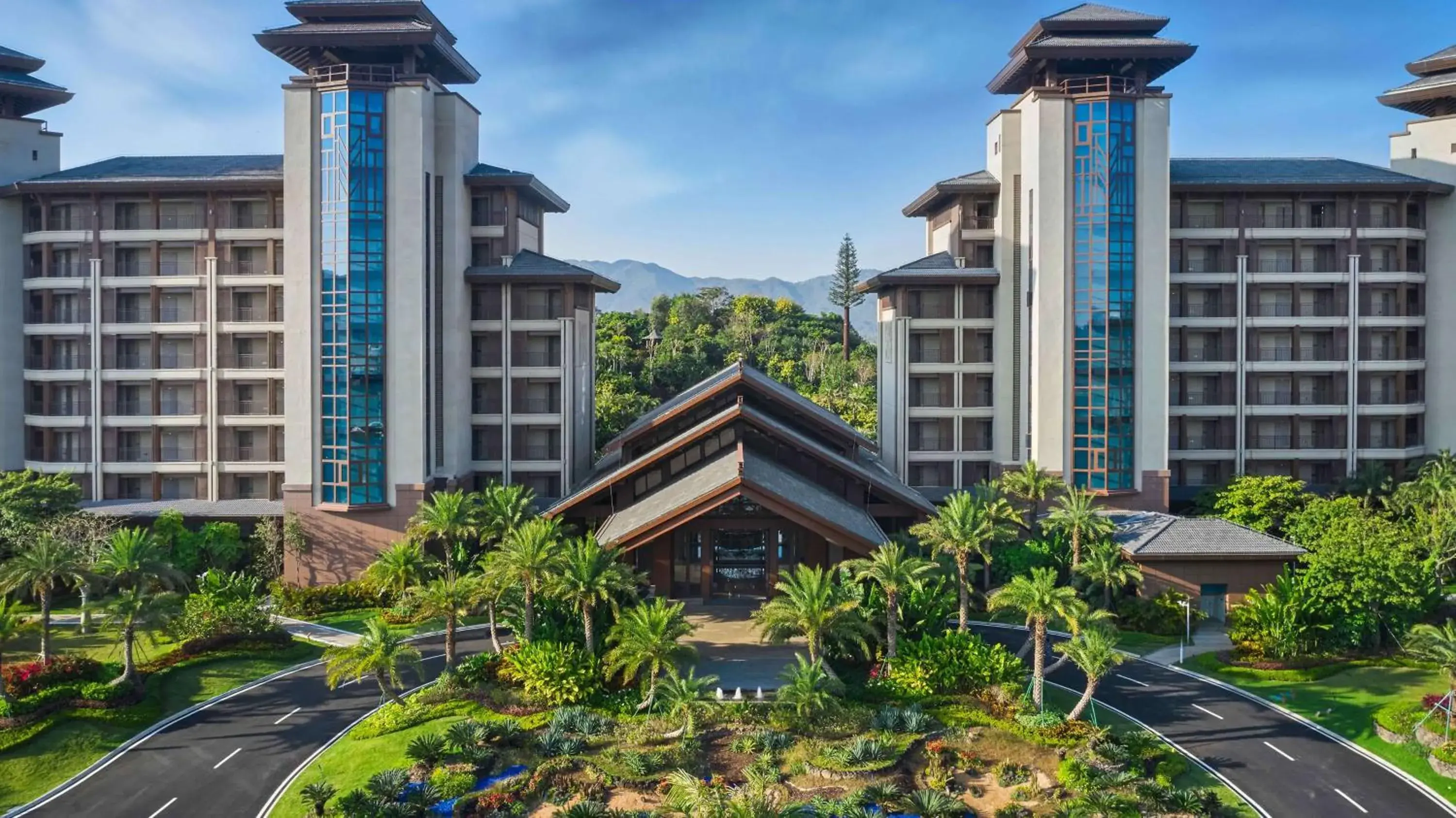 Property building in Doubletree By Hilton Lingshui Hot Spring Property building in Doubletree By Hilton Lingshui Hot Spring