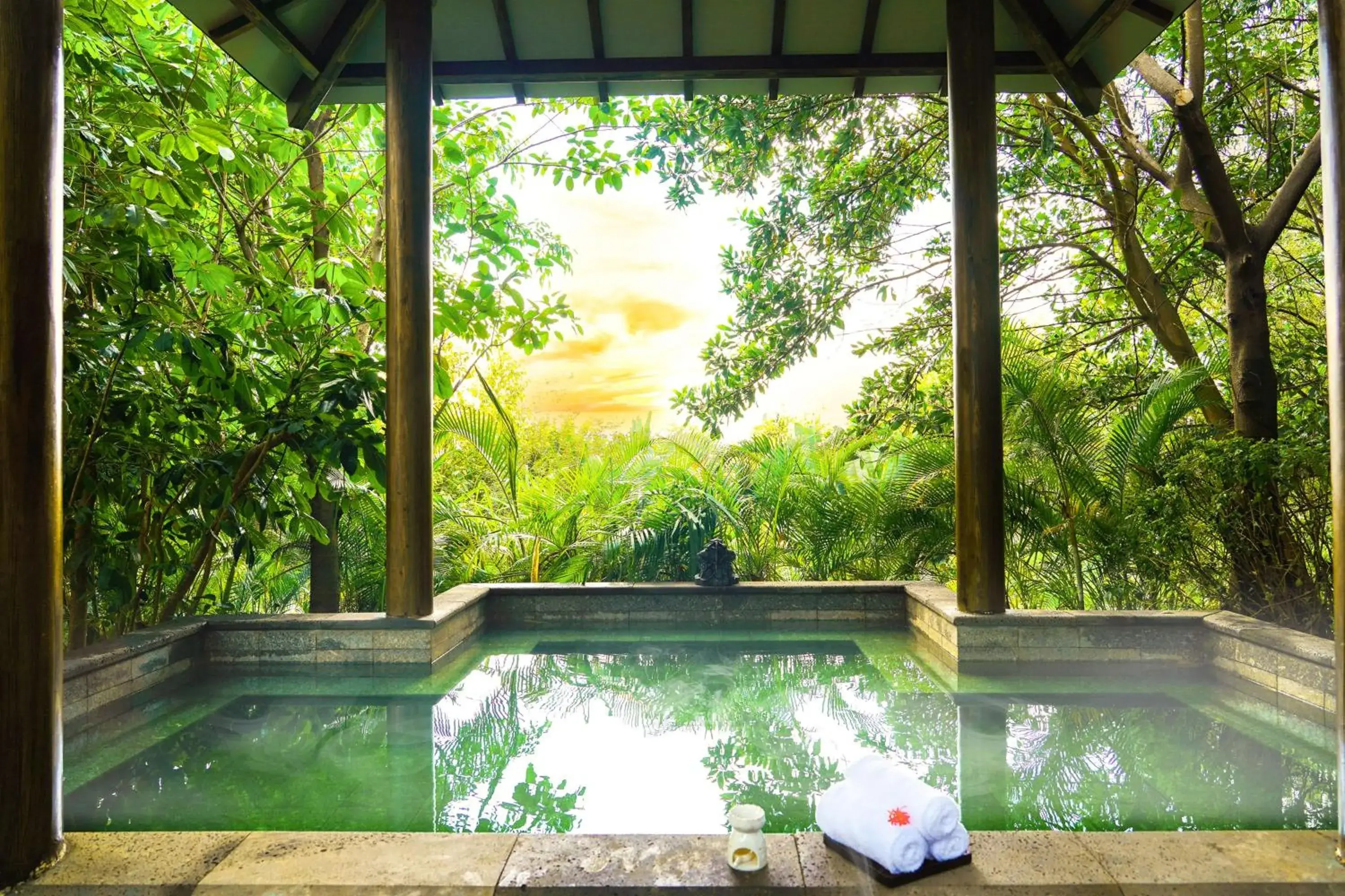 Property building in Doubletree By Hilton Lingshui Hot Spring Property building in Doubletree By Hilton Lingshui Hot Spring