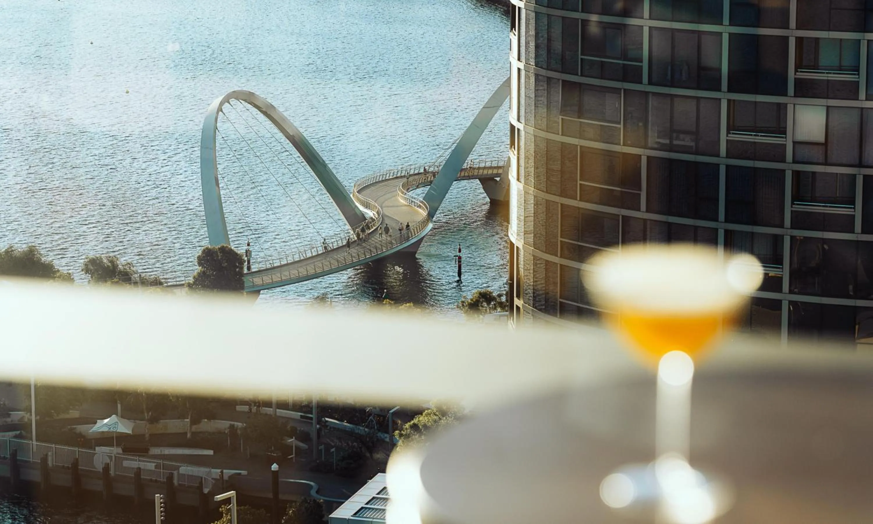 Lounge or bar in Doubletree By Hilton Perth Waterfront