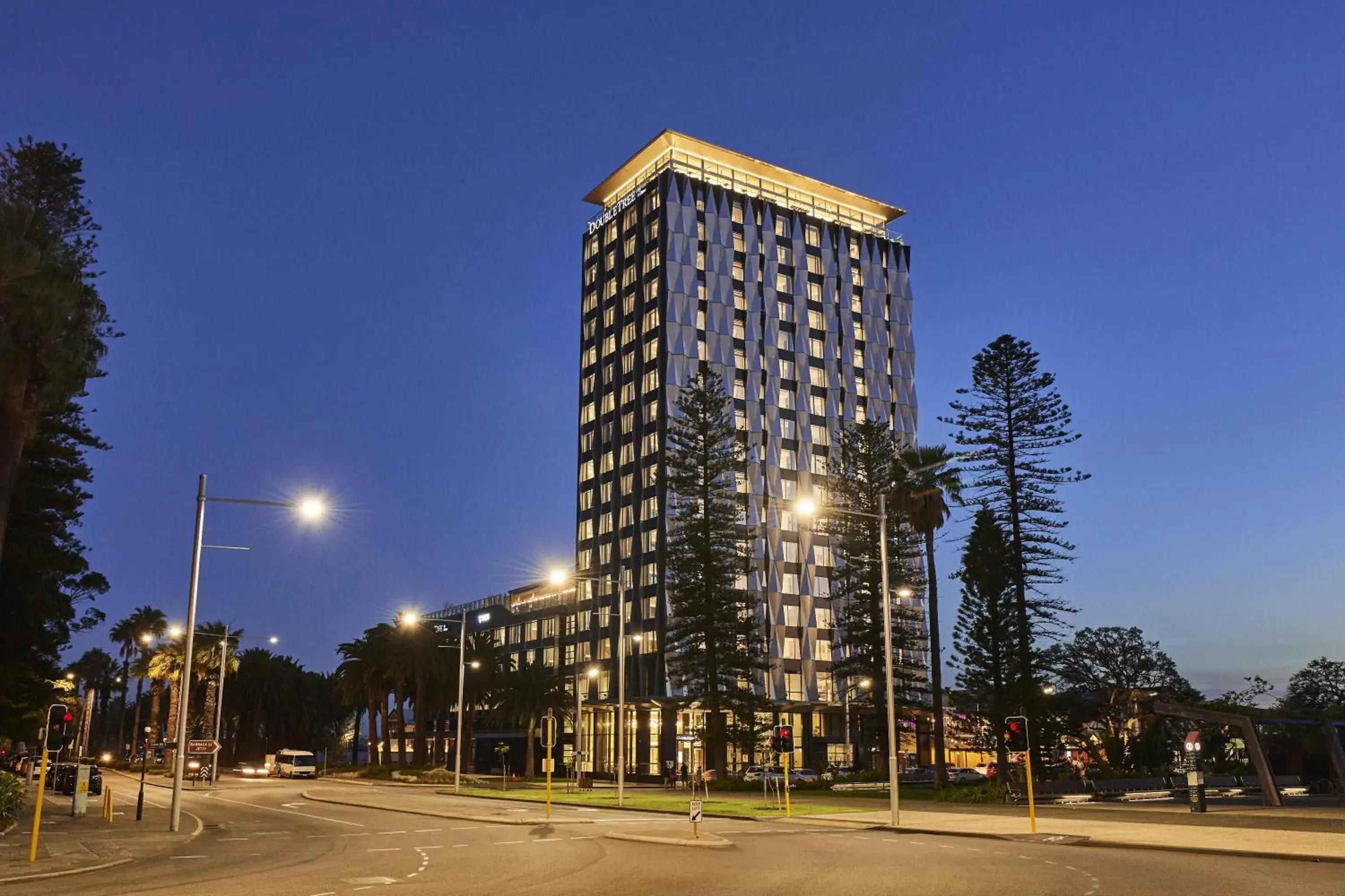 Property building in Doubletree By Hilton Perth Waterfront Property building in Doubletree By Hilton Perth Waterfront