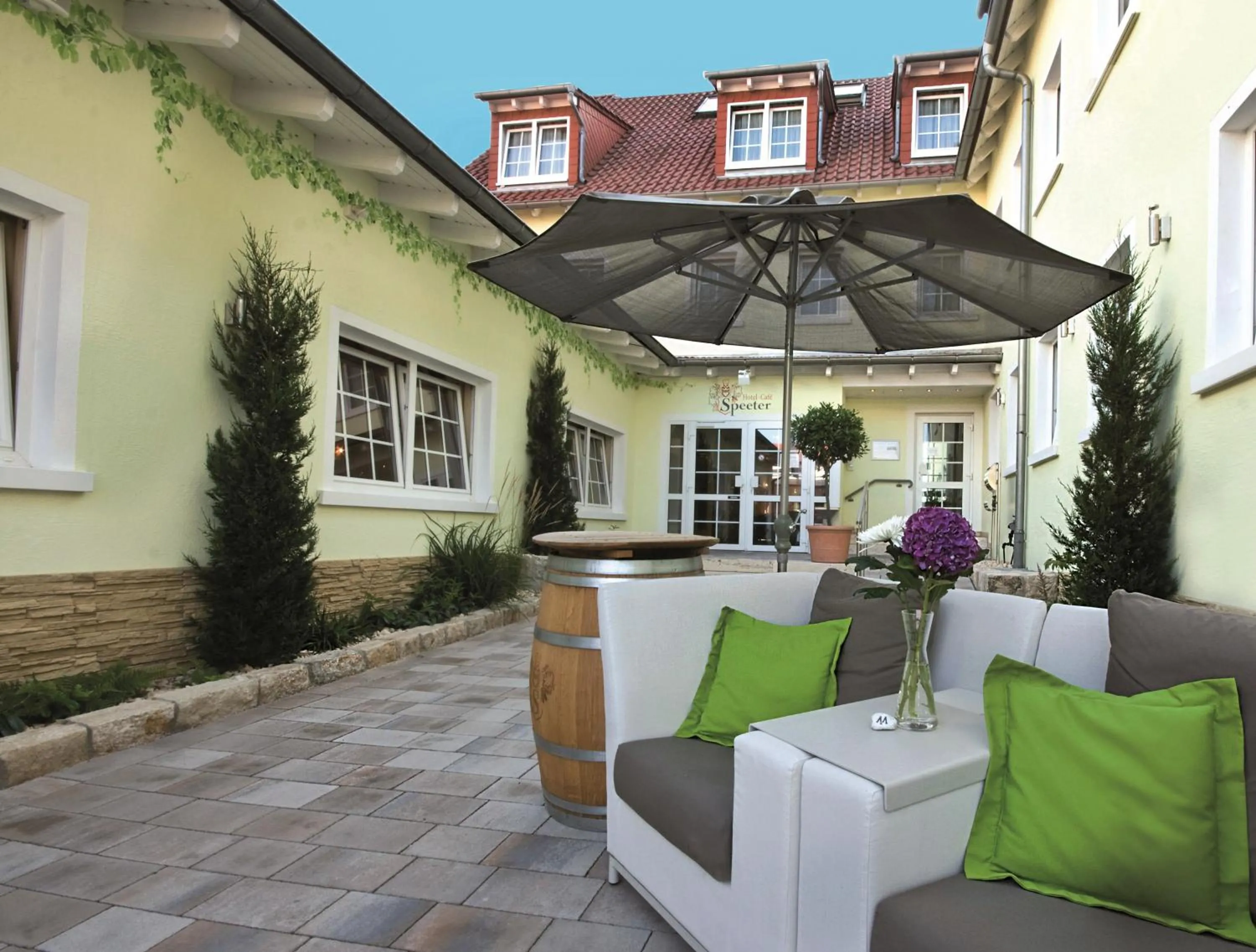 Property building in Hotel Speeter