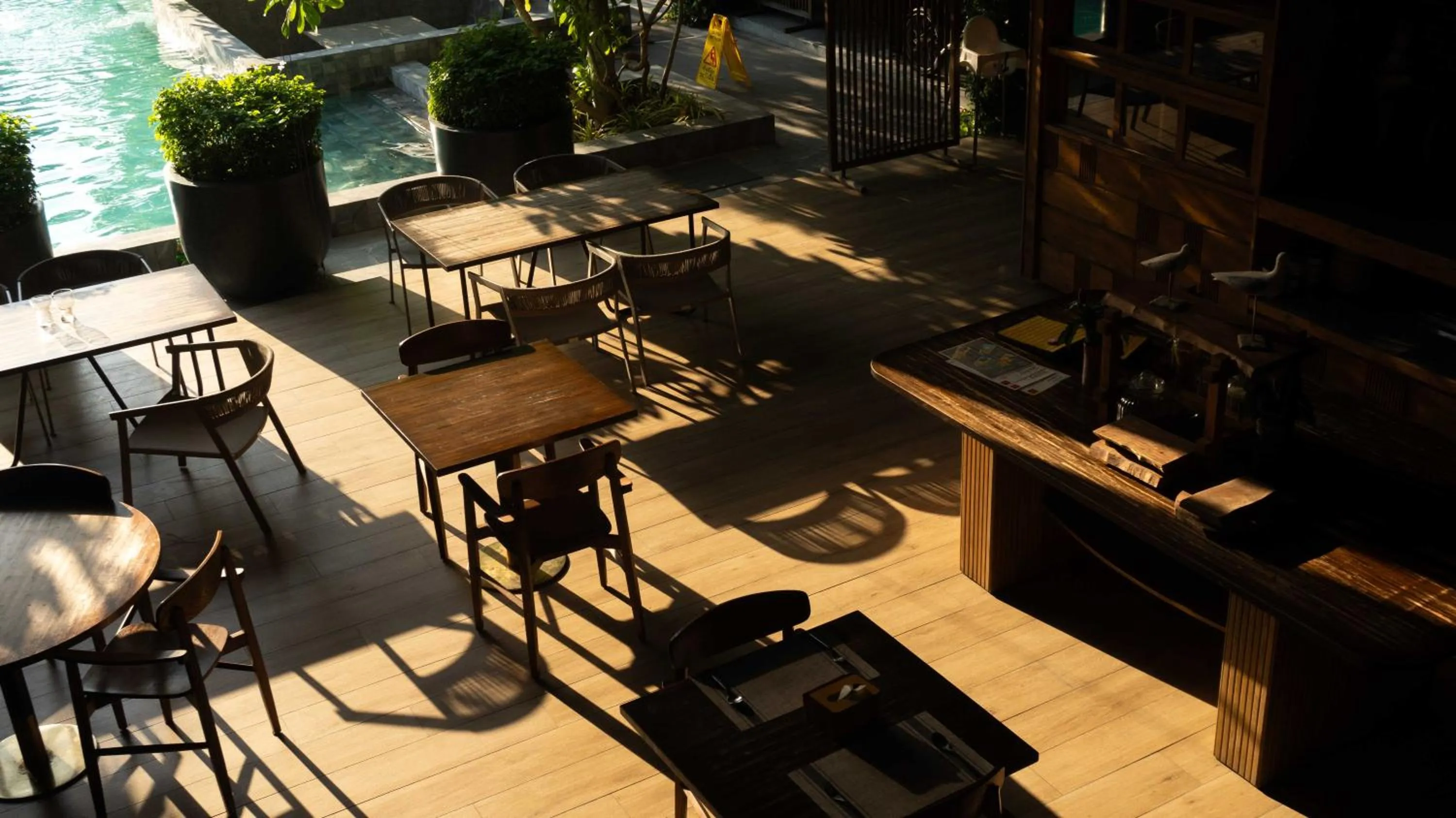 Restaurant/places to eat in Seamira House Huahin