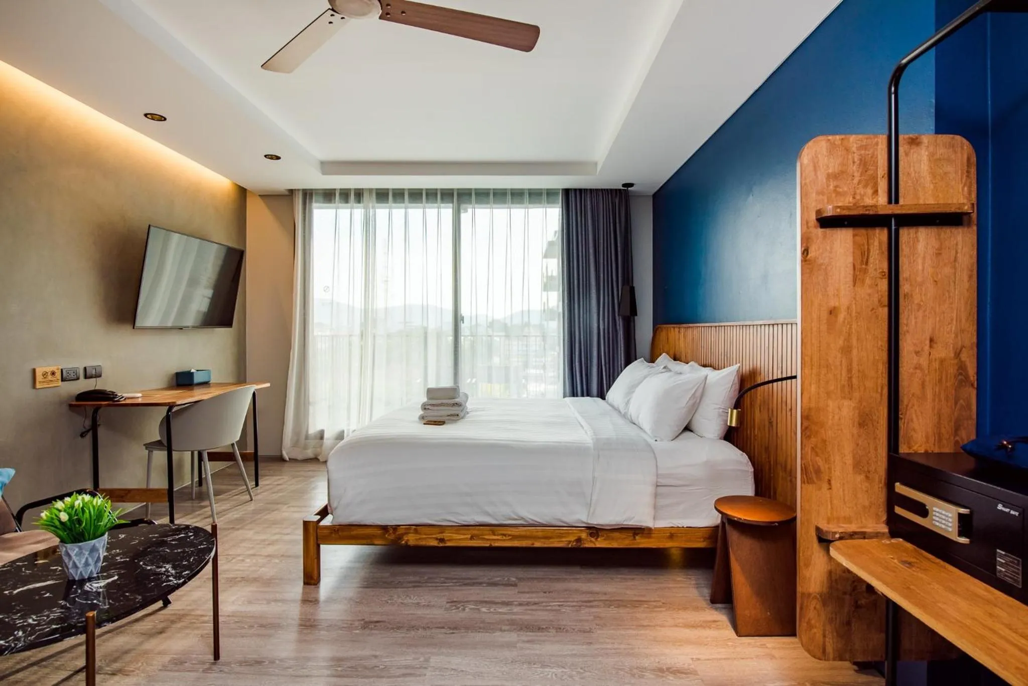 Photo of the whole room, Bed in Seamira House Huahin