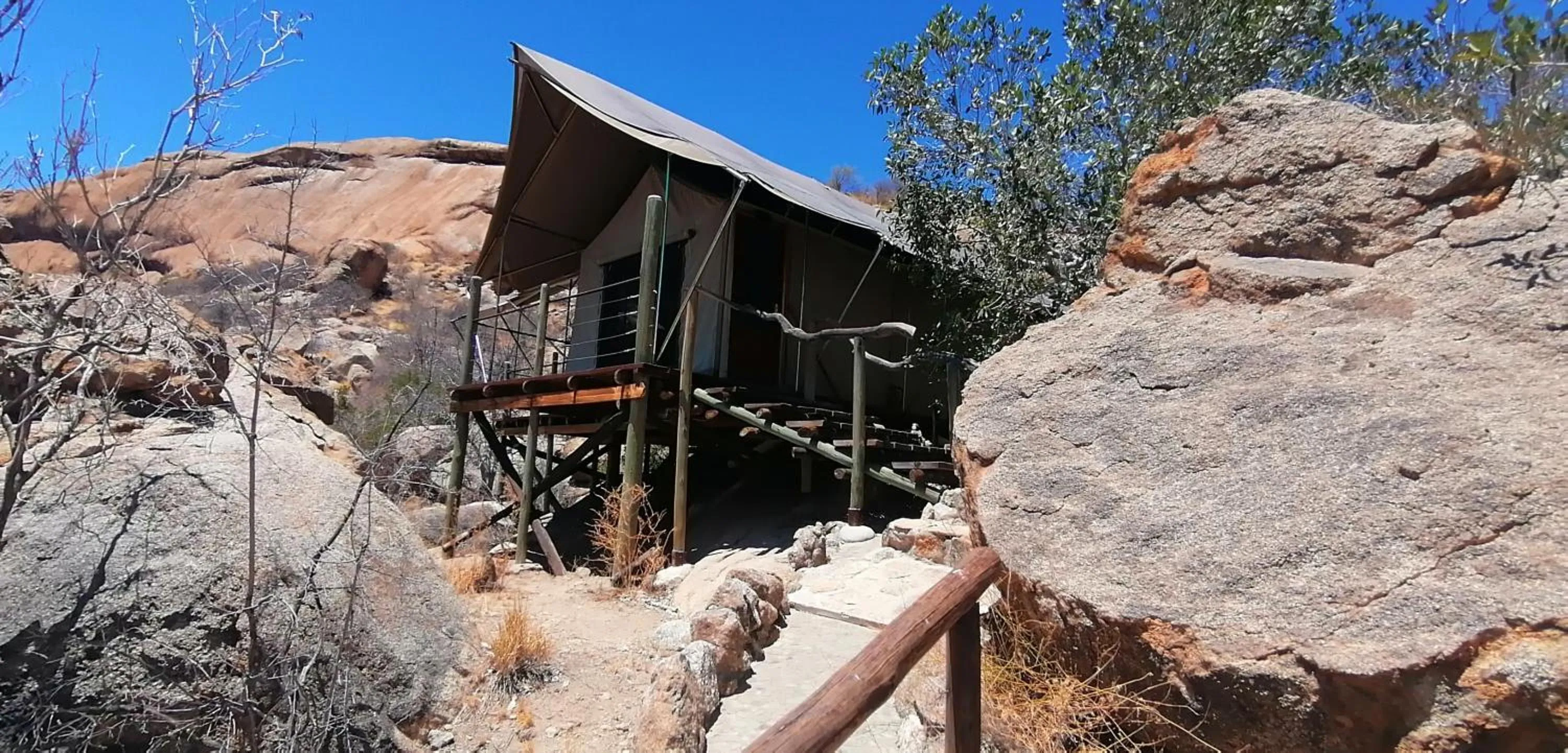 Mountain view in Ondudu Safari Lodge