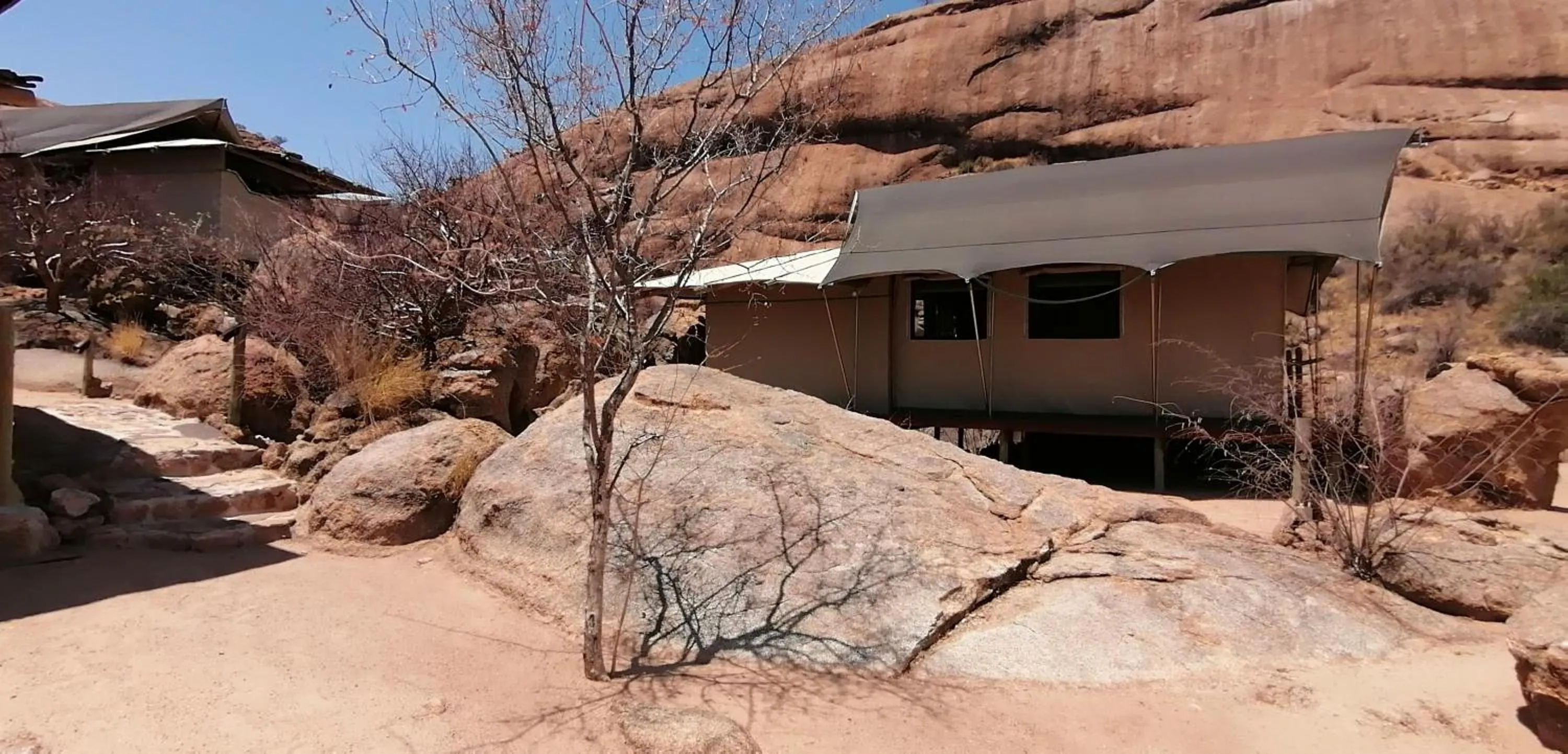 Mountain view in Ondudu Safari Lodge