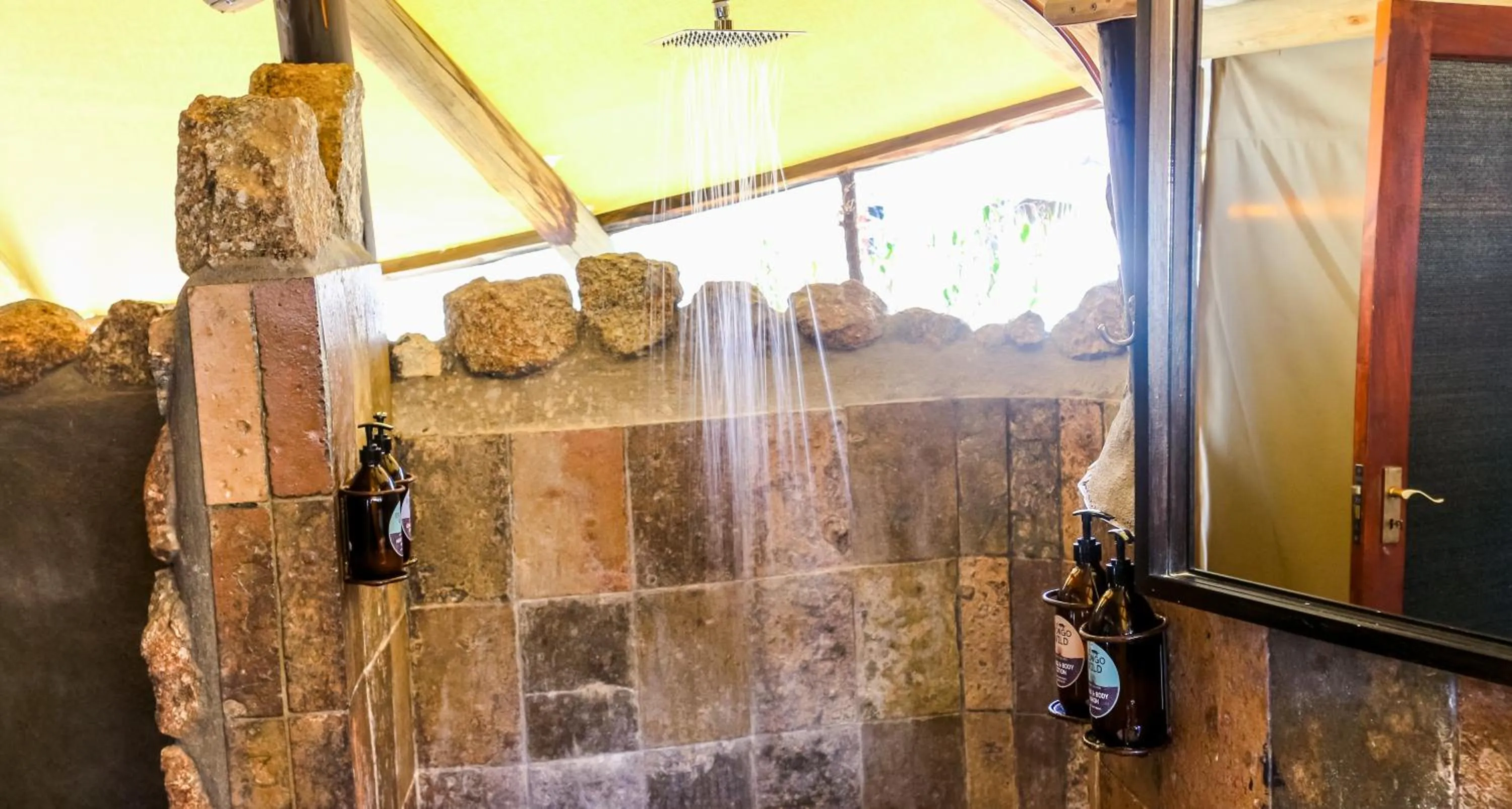 Shower in Ondudu Safari Lodge