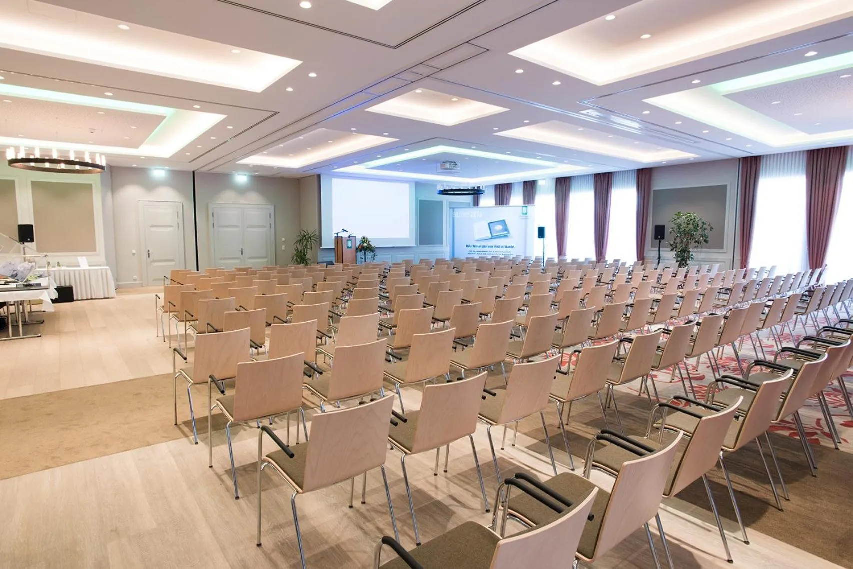 Banquet/Function facilities in See und Sporthotel Ankum mit Lakeside Apartments