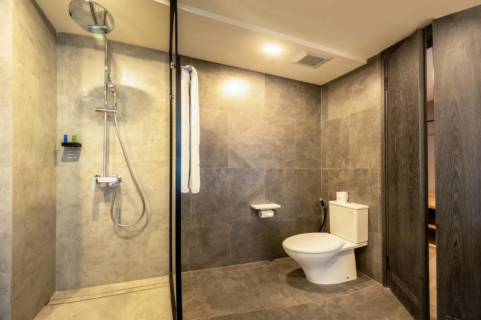 Bathroom in Aston Cilegon Boutique Hotel