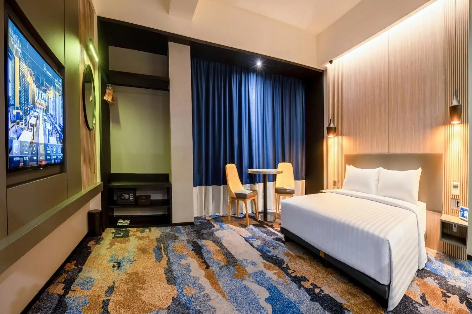 Bedroom, Bed in Aston Cilegon Boutique Hotel