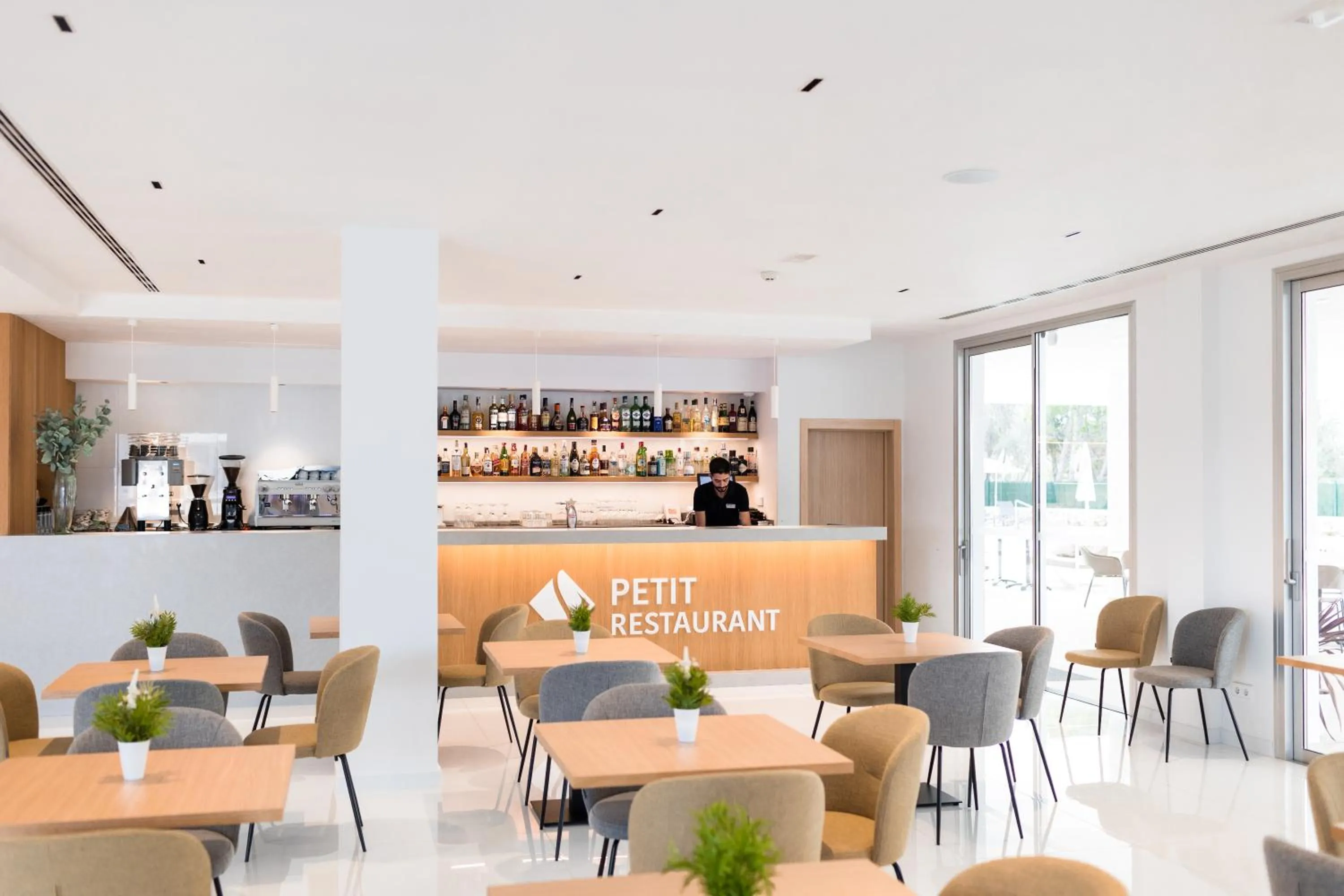 Lounge or bar in Petit Sagitario Adults only