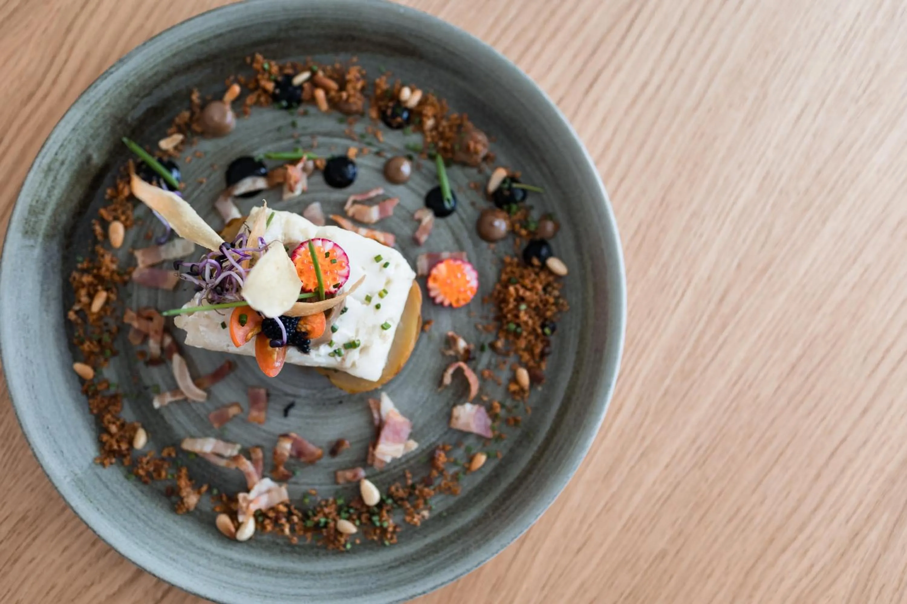 Food in Petit Sagitario Adults only