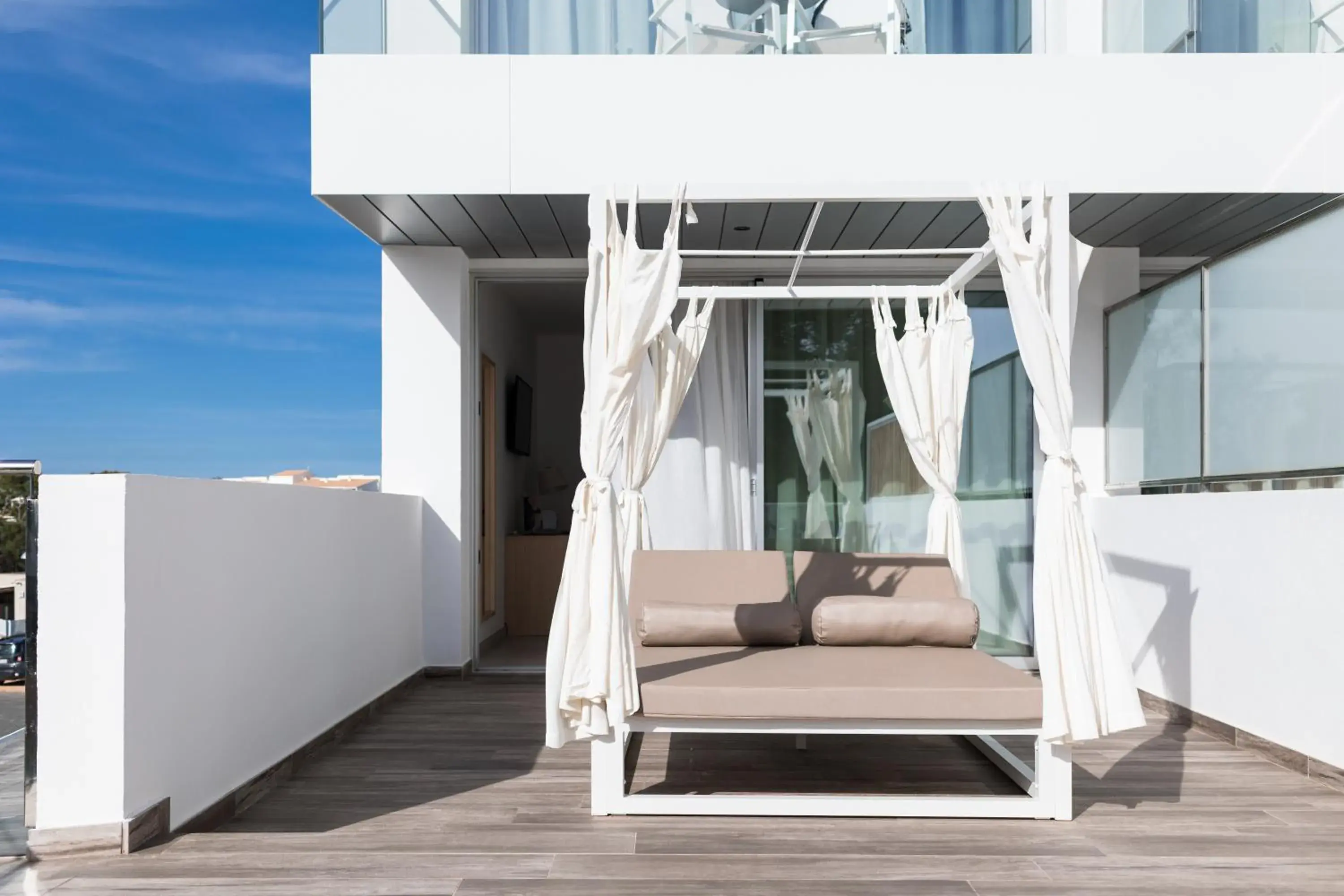 Property building in Petit Sagitario Adults only Property building in Petit Sagitario Adults only
