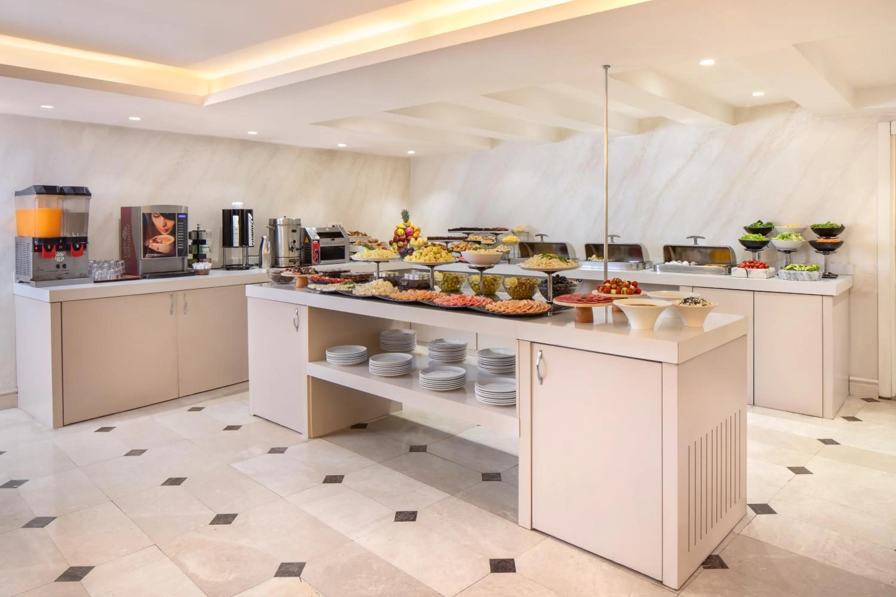 Breakfast in Great Fortune Design Hotel & Spa