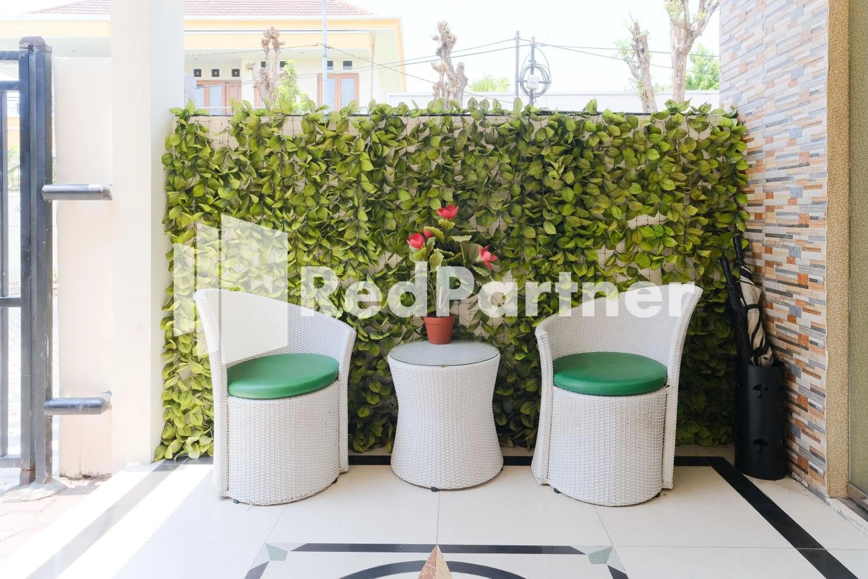 Patio in Dea Homestay Syariah at Kertomenanggal Surabaya Mitra RedDoorz