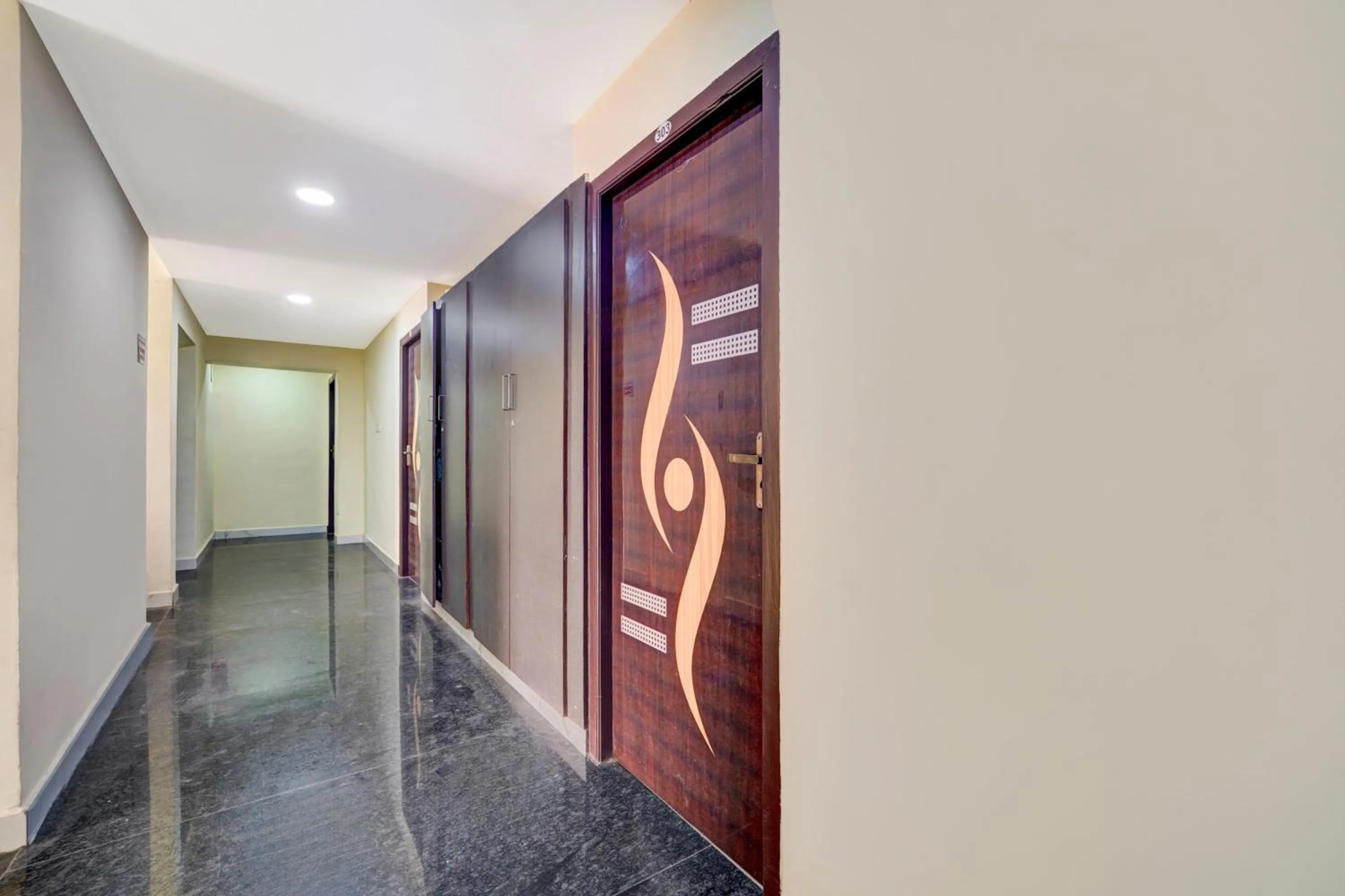 Lobby or reception in Super Hotel O Madurai Near Bus Stand