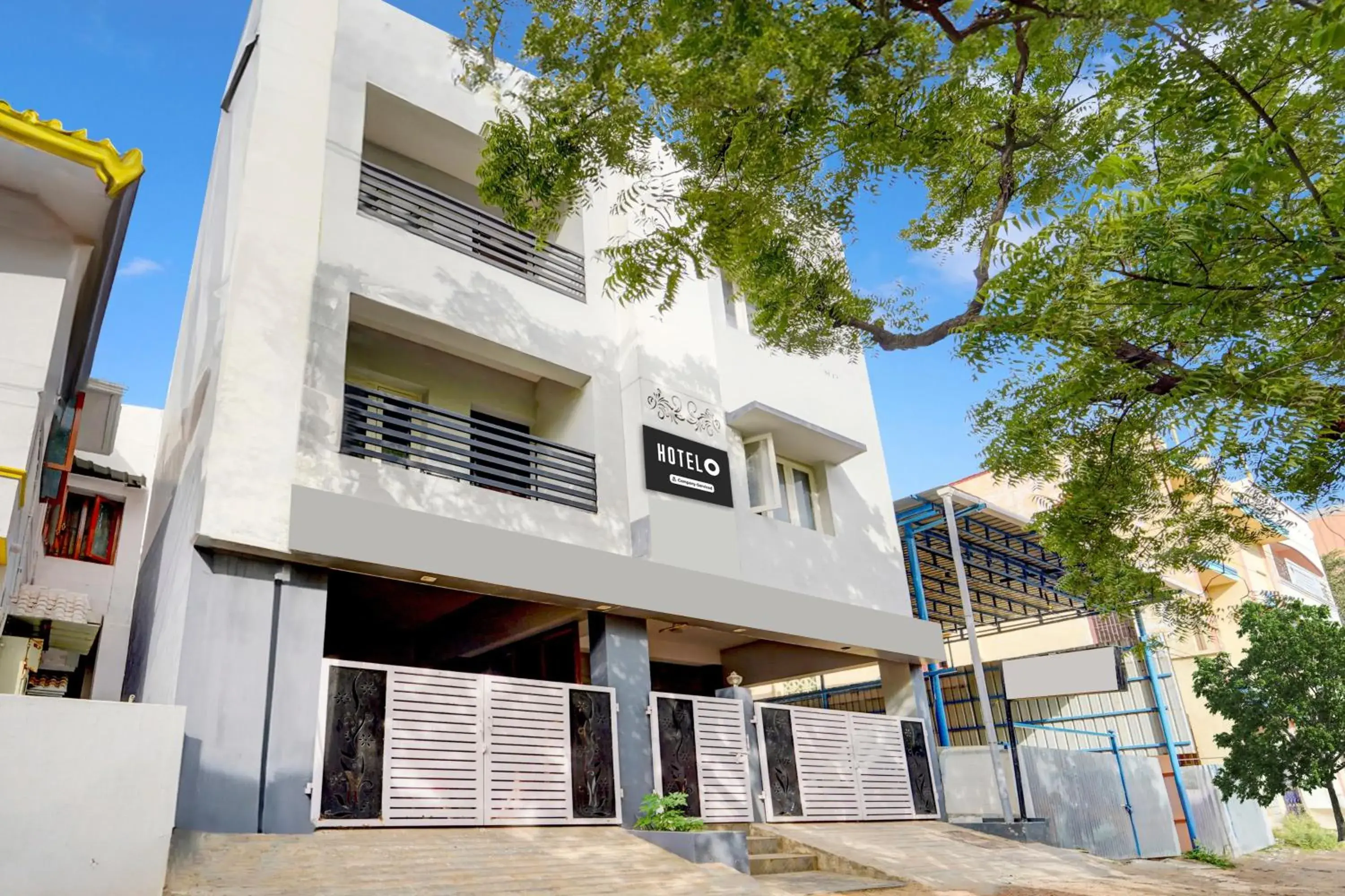 Facade/entrance in Super Hotel O Madurai Near Bus Stand Facade/entrance in Super Hotel O Madurai Near Bus Stand