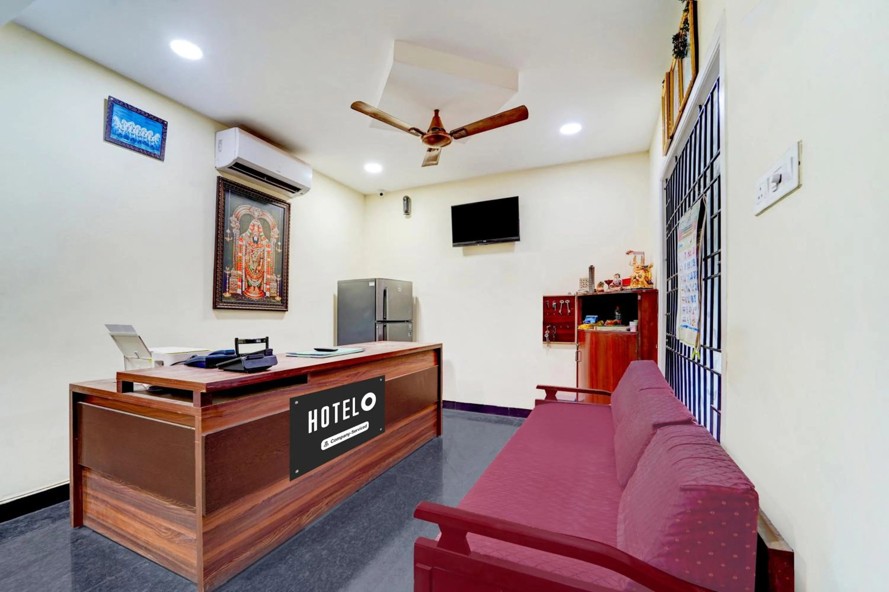 Lobby or reception in Super Hotel O Madurai Near Bus Stand