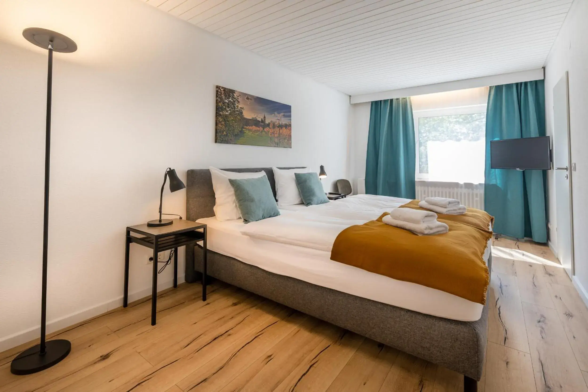 Double Room with Private Bathroom in Hotel Clement - Bed & Breakfast Double Room with Private Bathroom in Hotel Clement - Bed & Breakfast