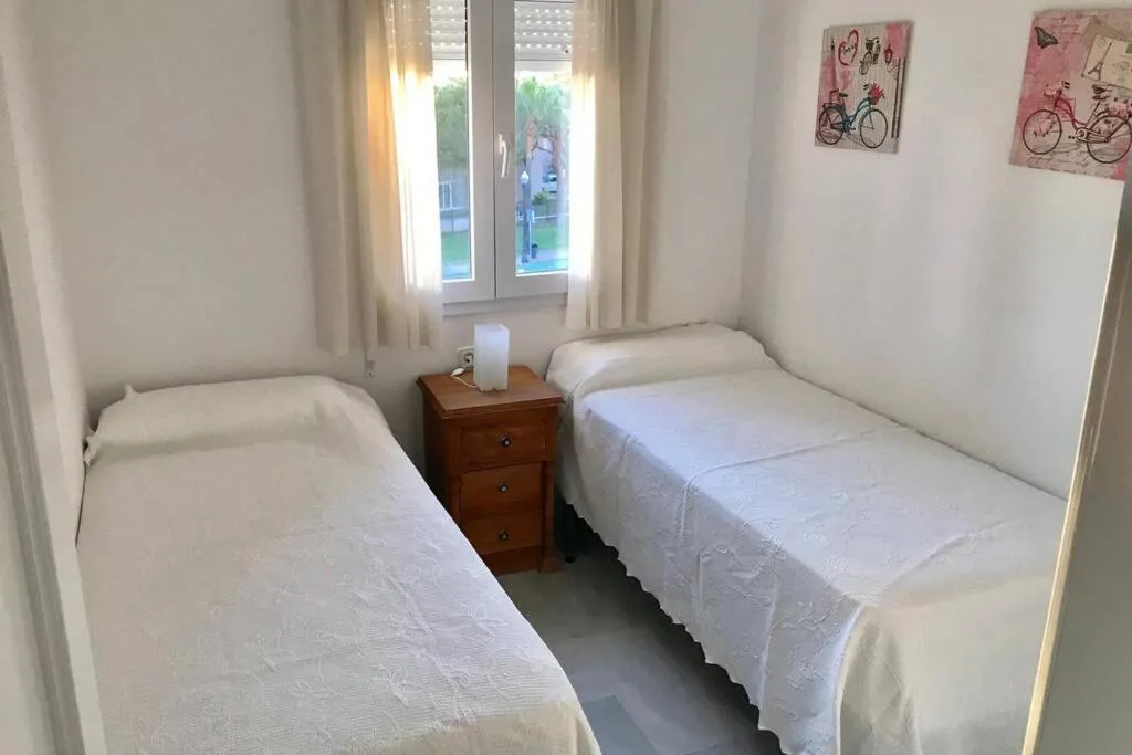 Photo of the whole room, Bed in Precioso apartamento muy cerca de la playa