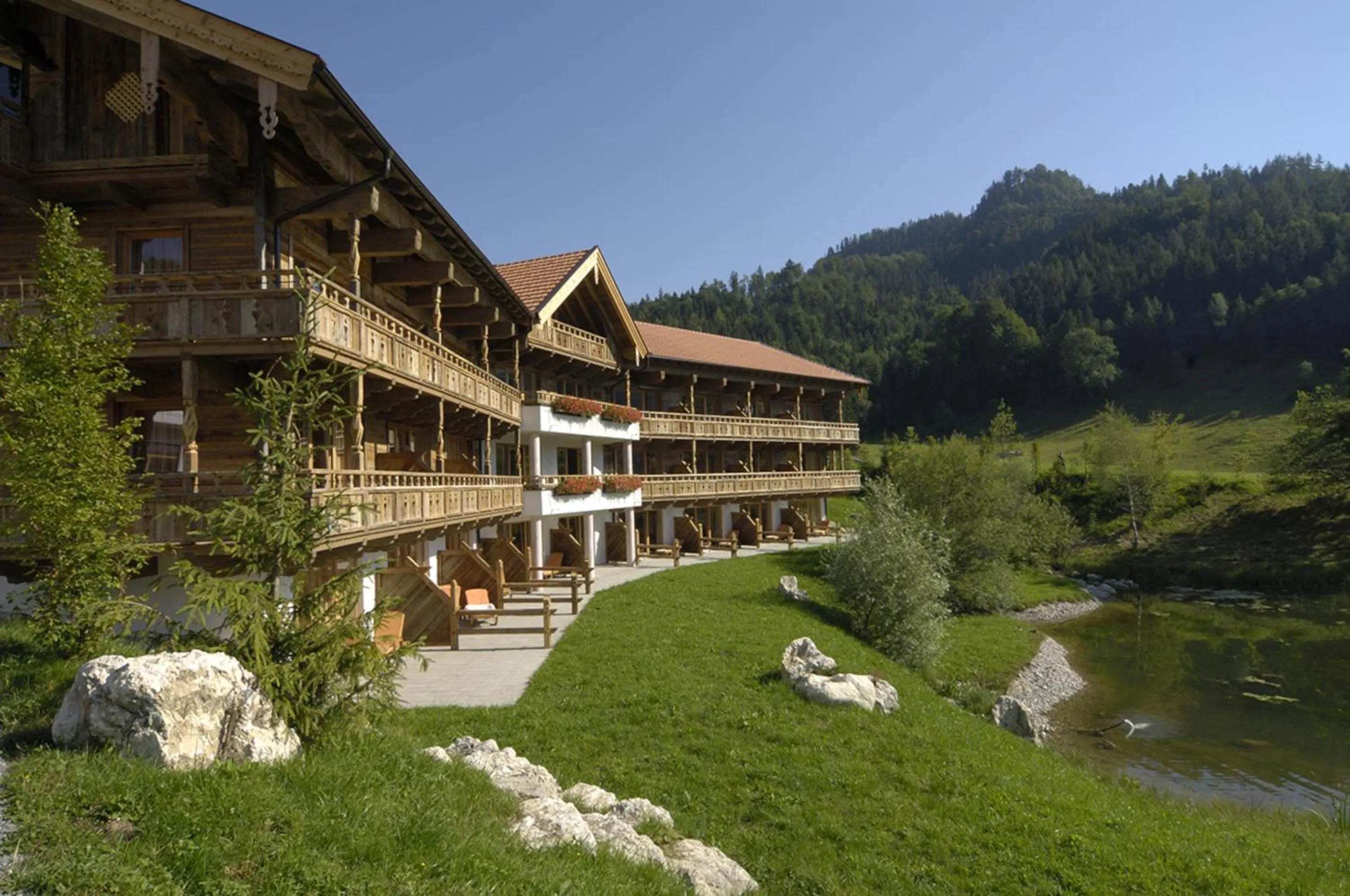 Property building in Feuriger Tatzlwurm Berghotel & Spa, BW Signature Collection